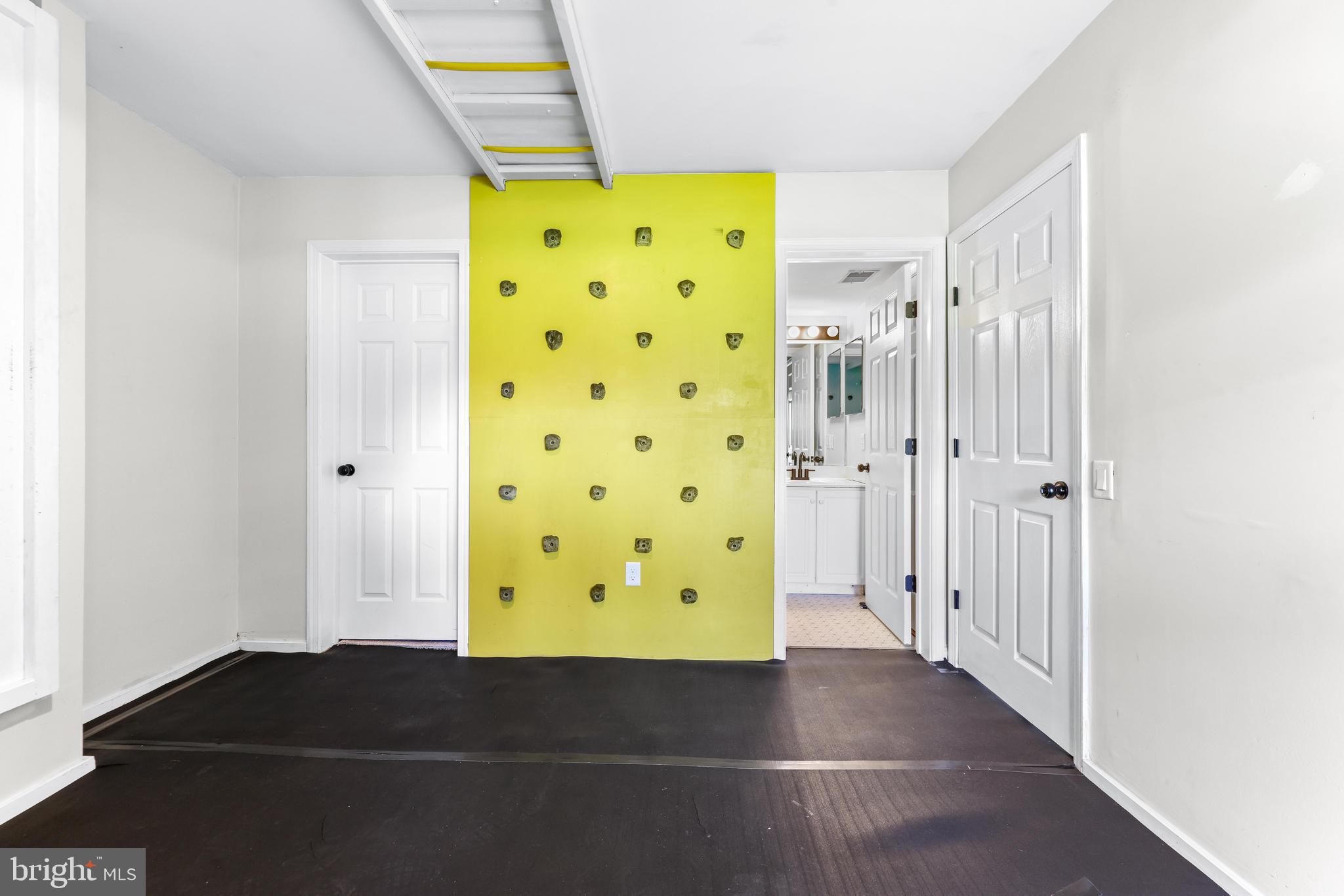 WESTWINDS - Residential