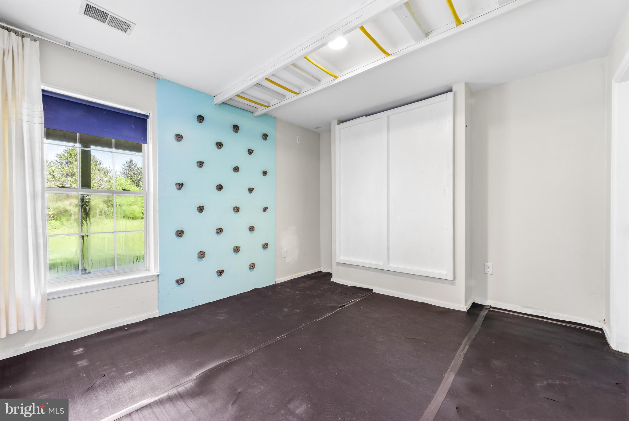 WESTWINDS - Residential