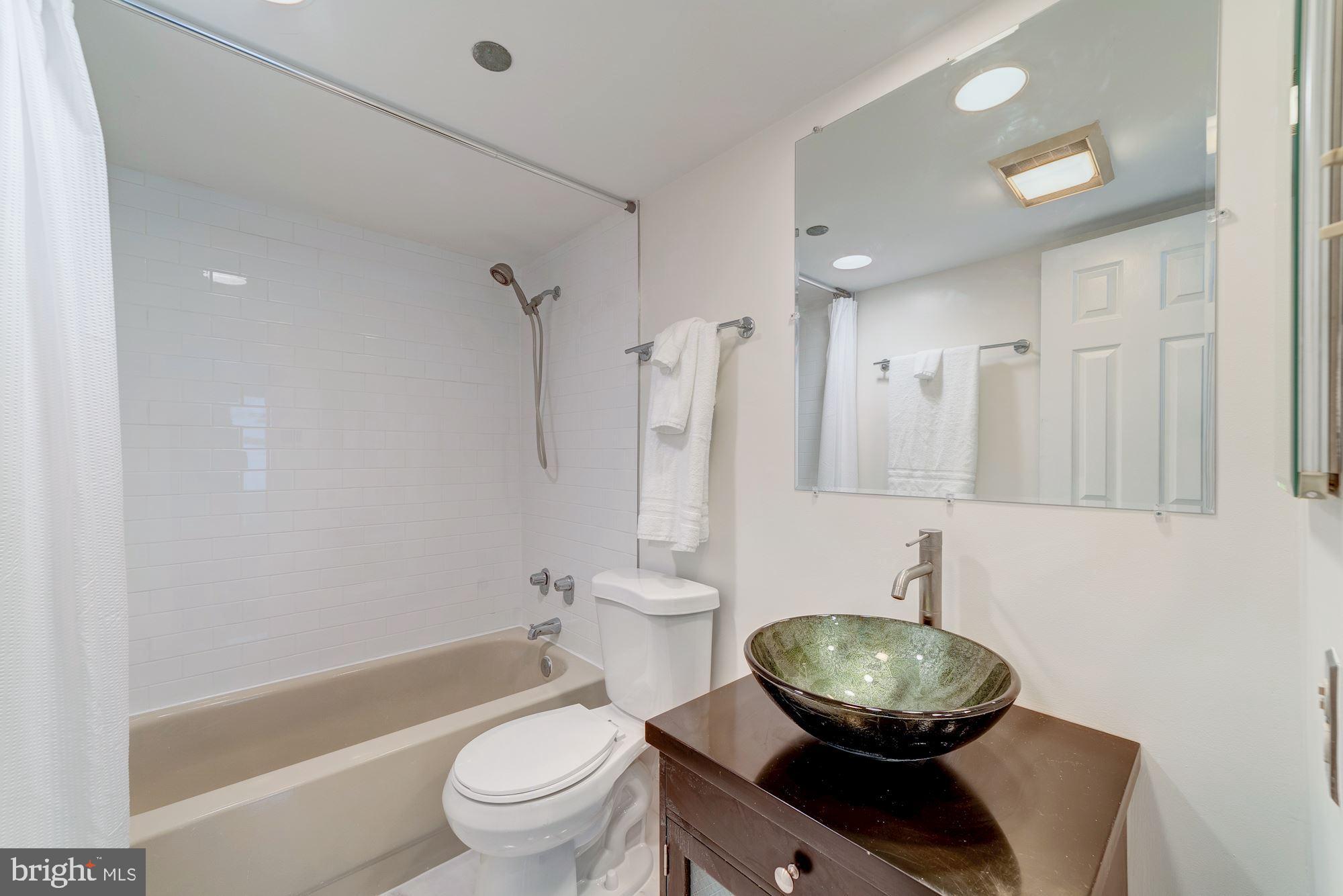 COURTHOUSE - Residential