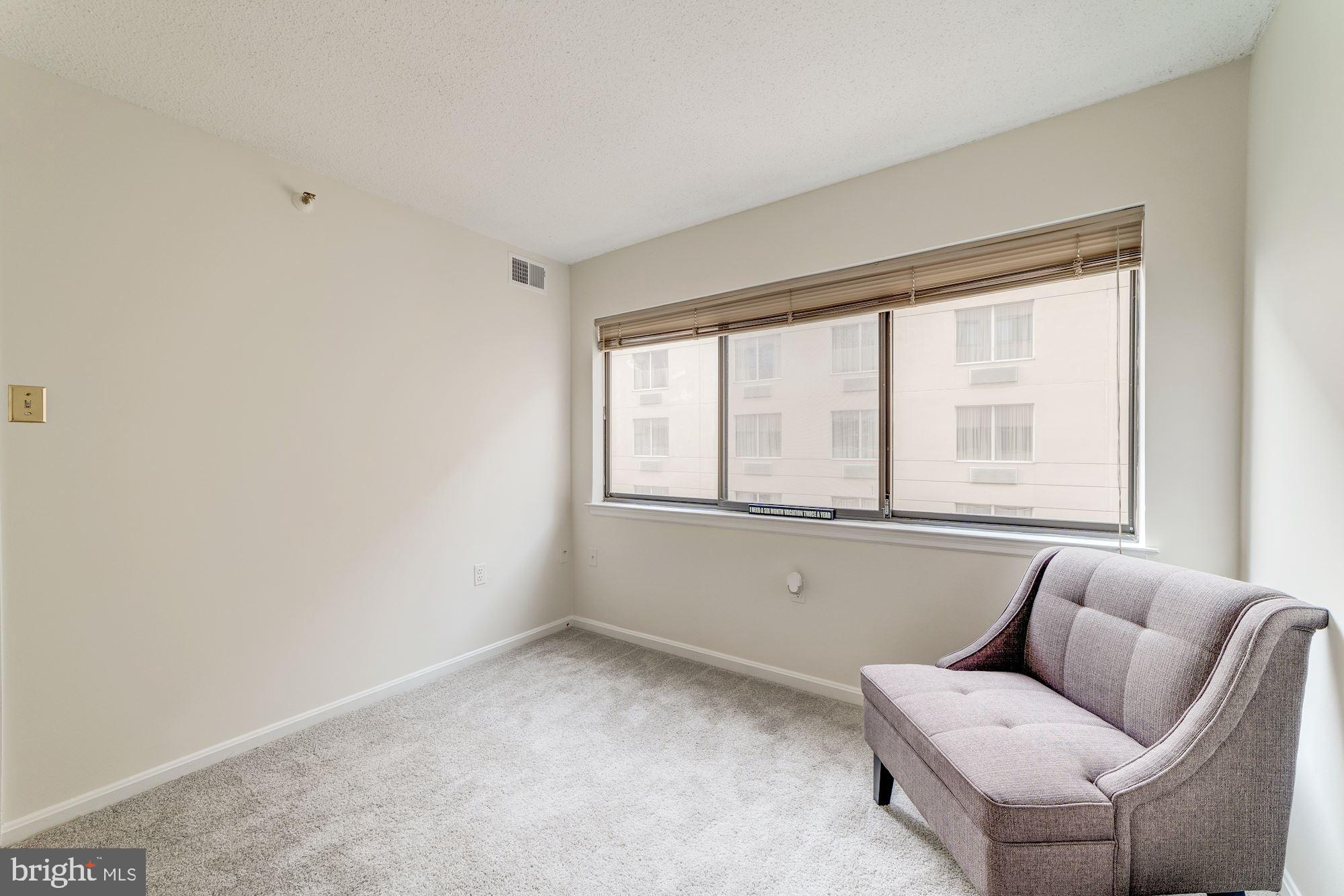 COURTHOUSE - Residential