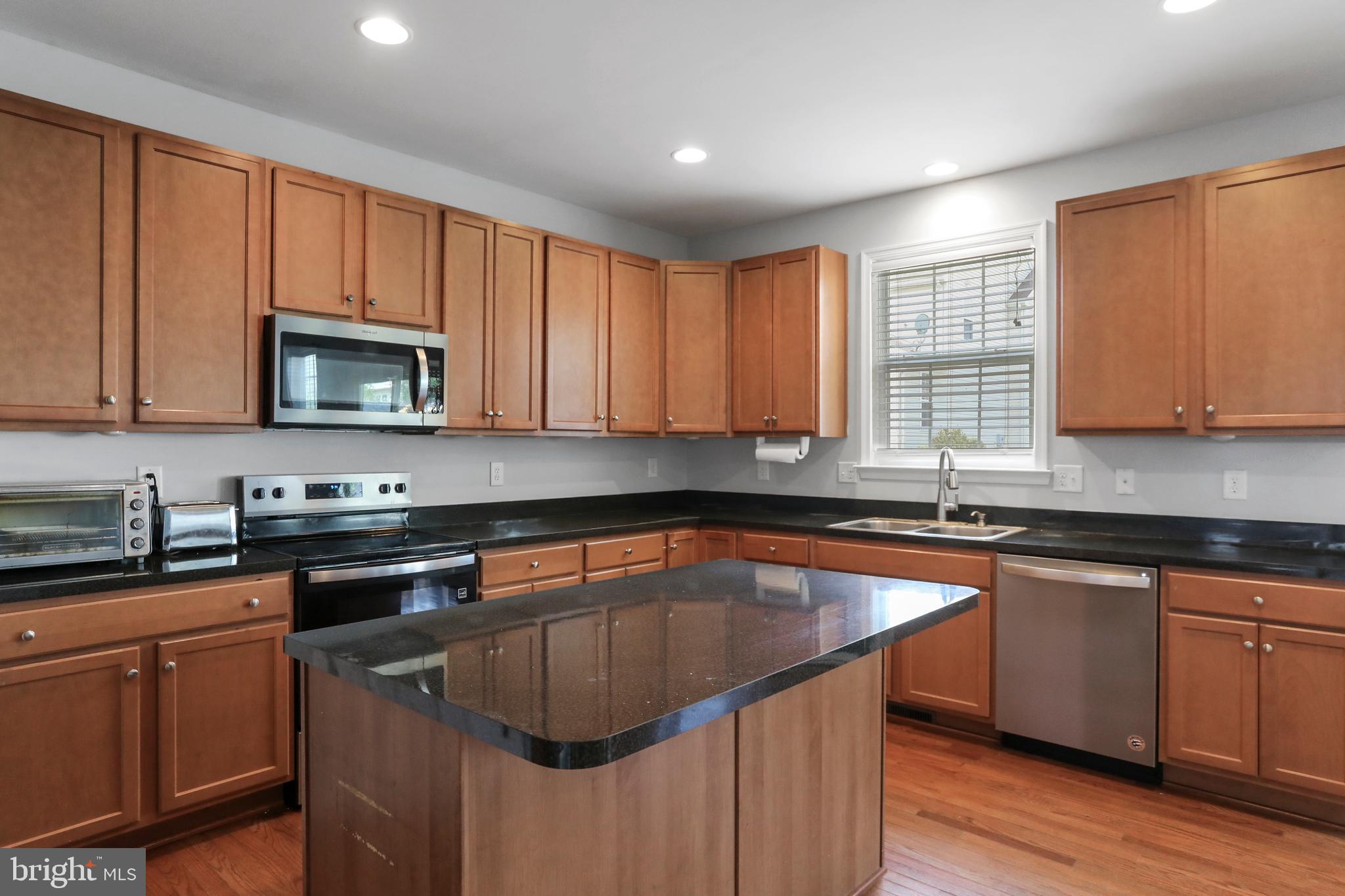 STONEBROOK VILLAGE - Residential