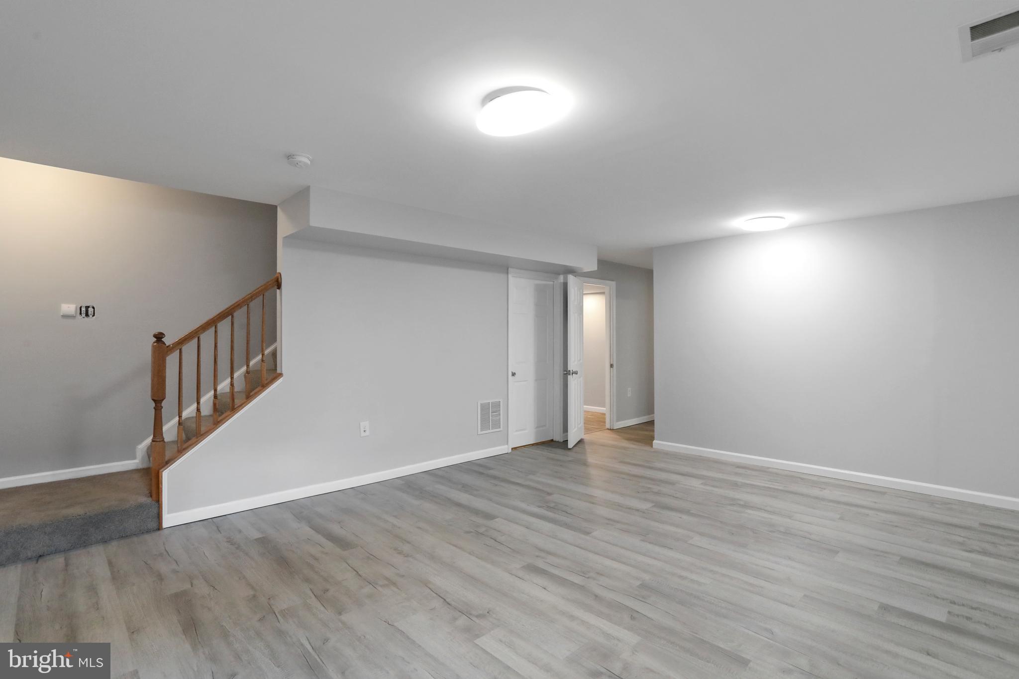 STONEBROOK VILLAGE - Residential