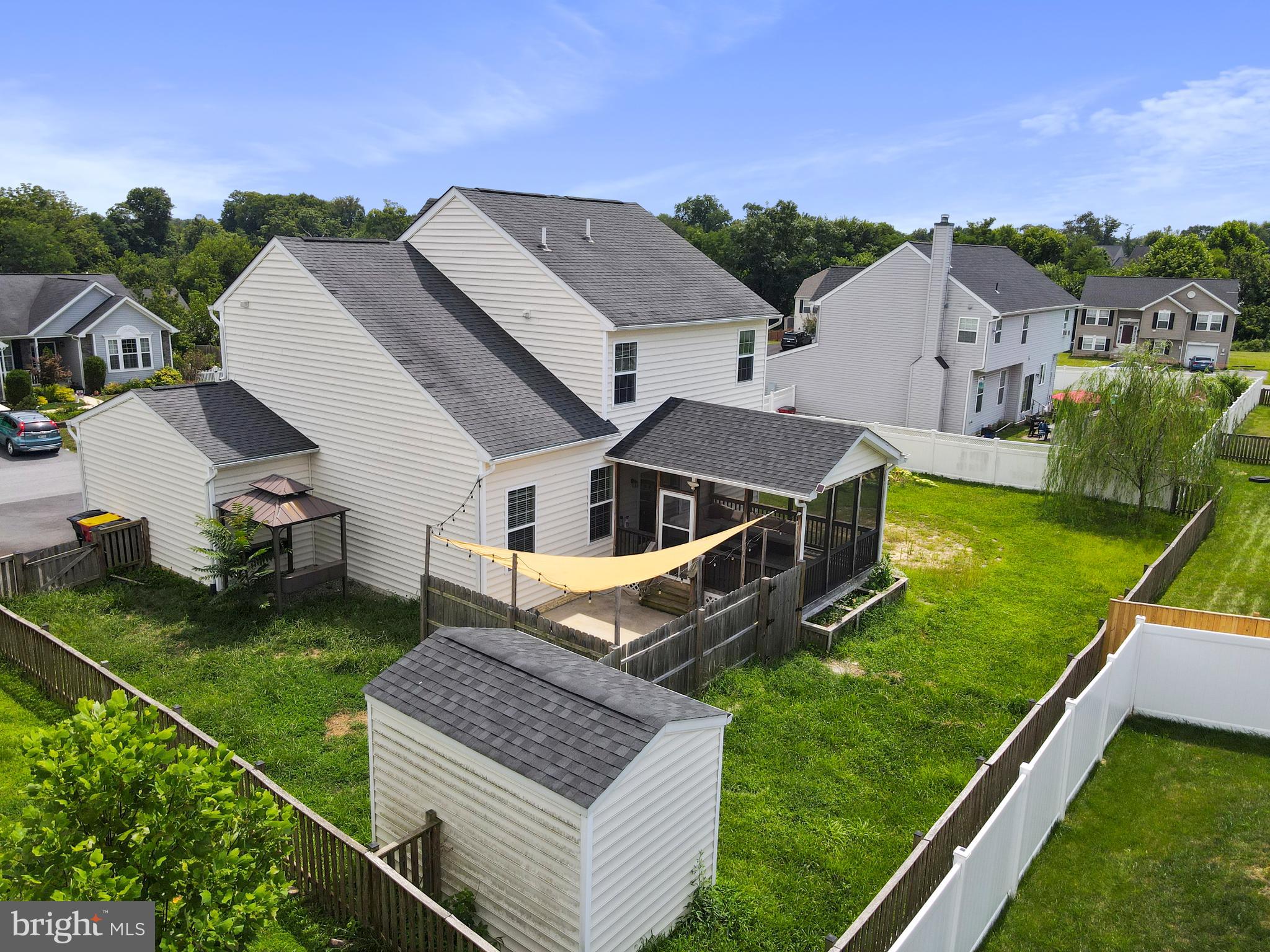 STONEBROOK VILLAGE - Residential