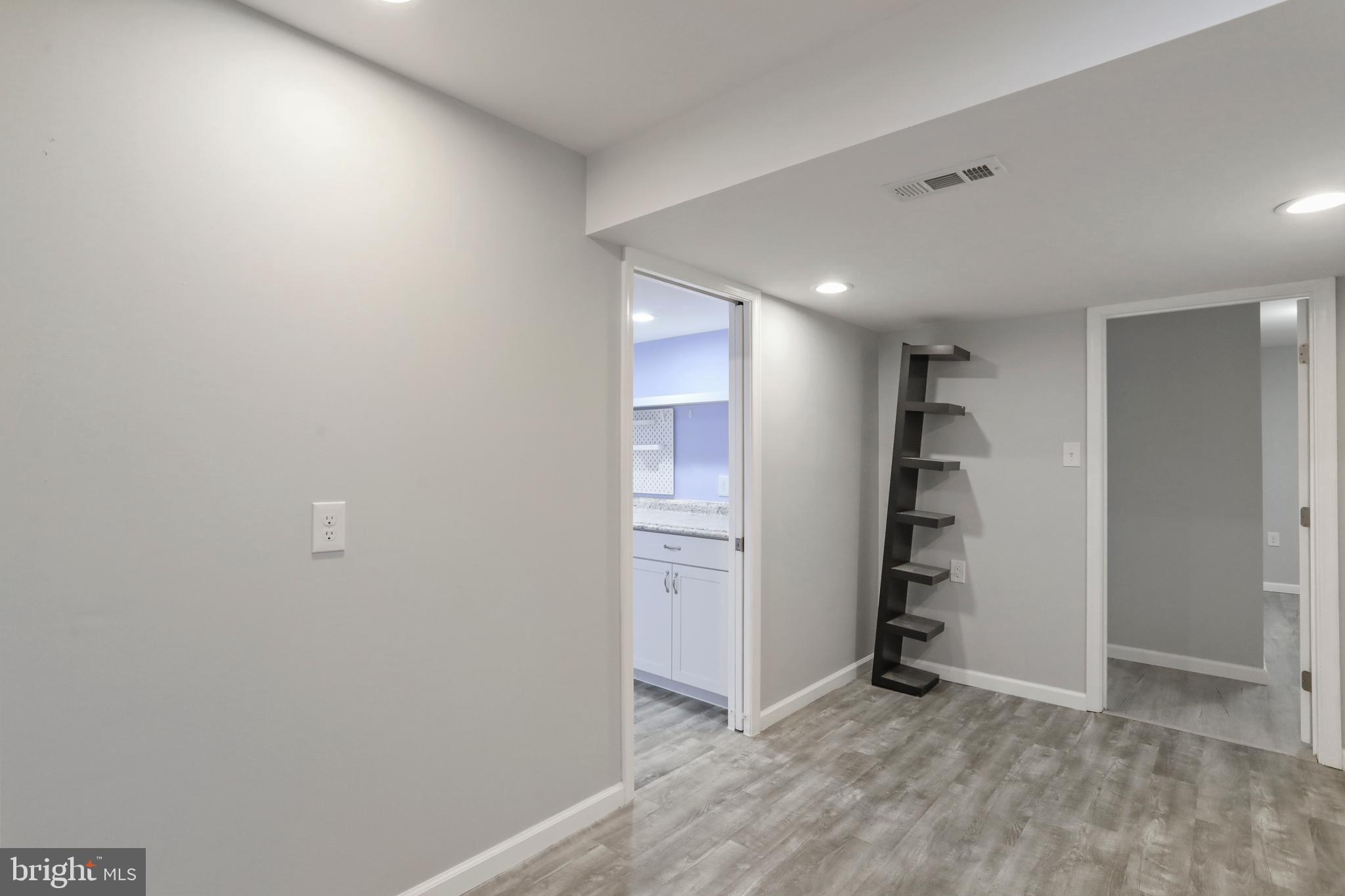 STONEBROOK VILLAGE - Residential