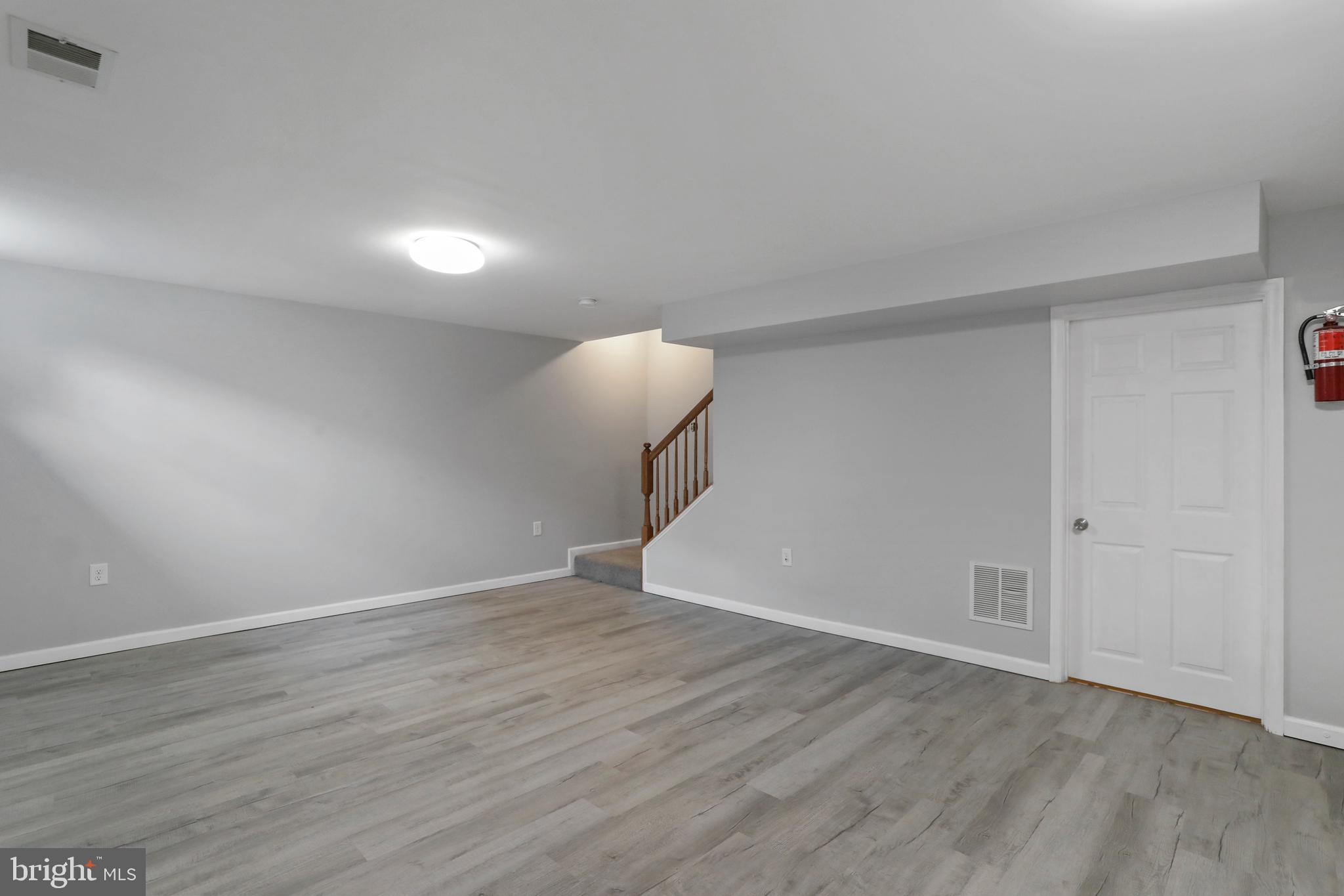 STONEBROOK VILLAGE - Residential