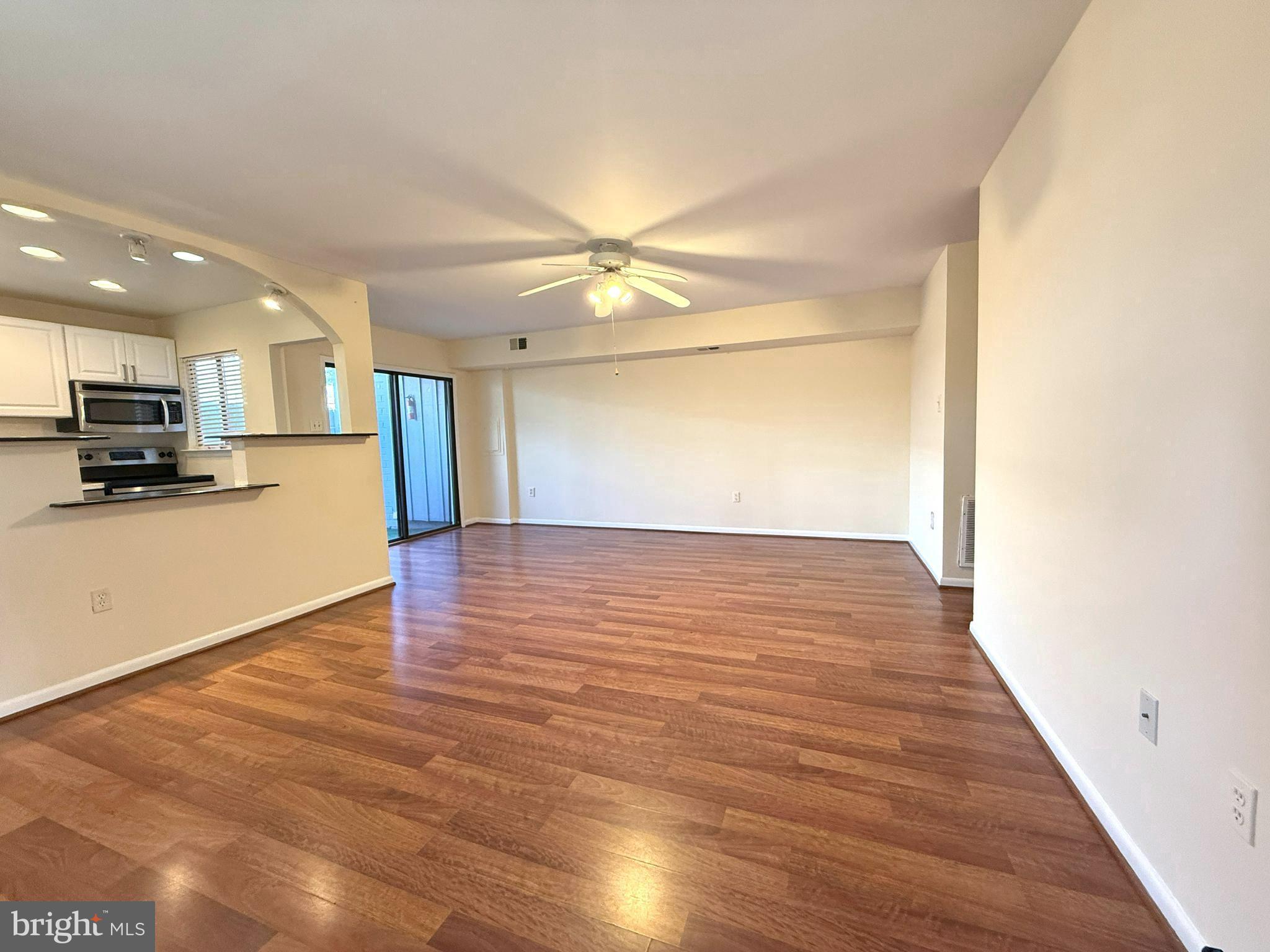 PINEWOOD PARK - Residential Lease