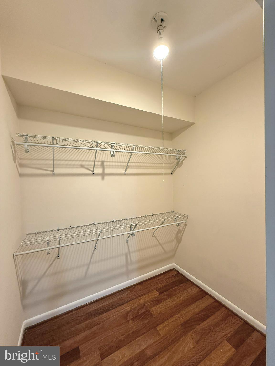 PINEWOOD PARK - Residential Lease