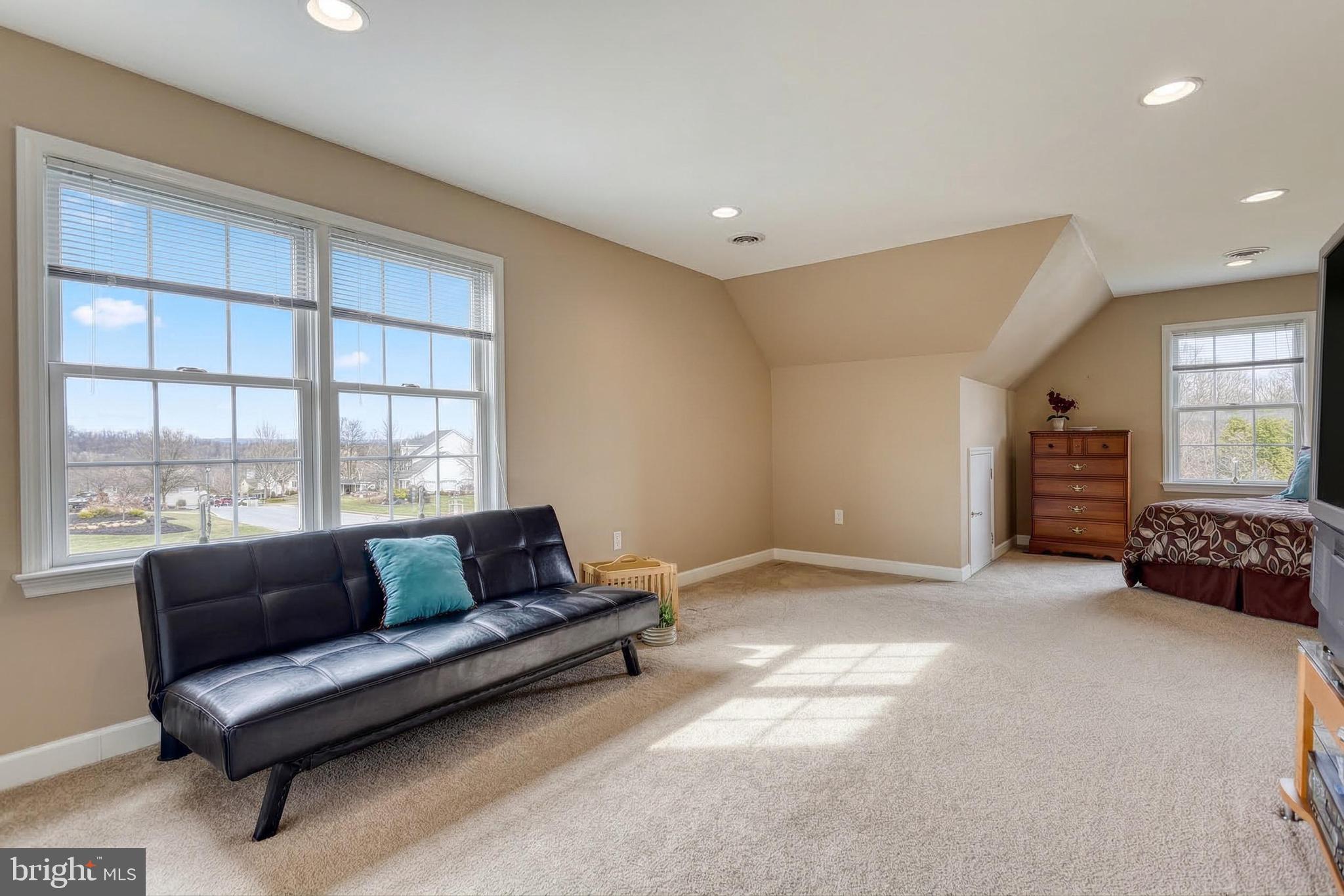 OLDE FORGE - Residential