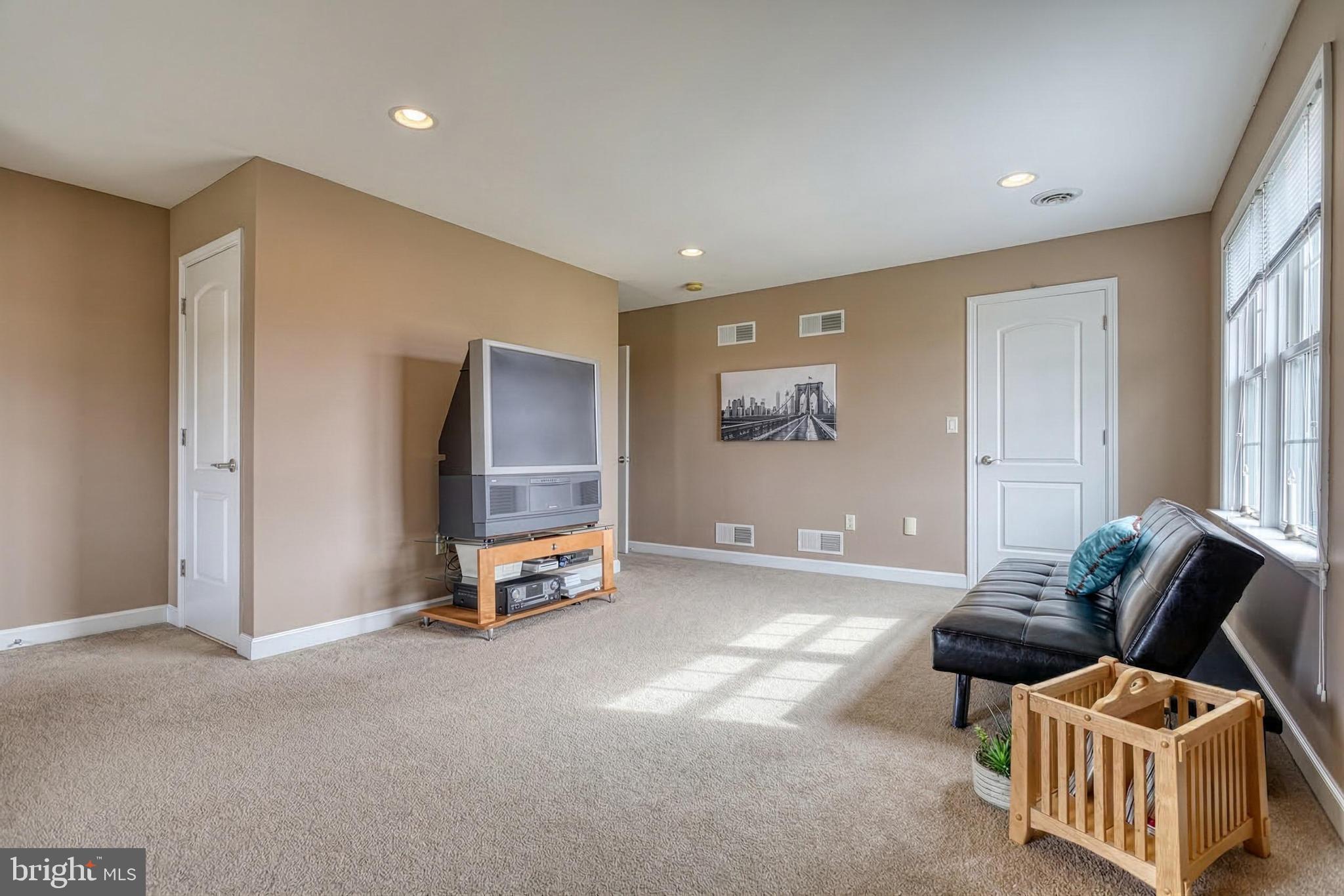 OLDE FORGE - Residential