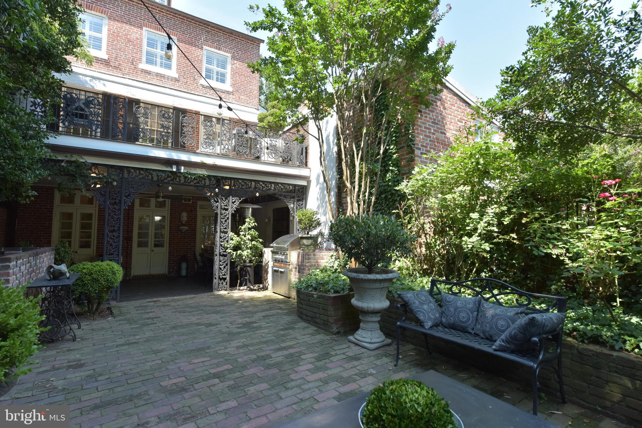 OLD TOWN - Residential