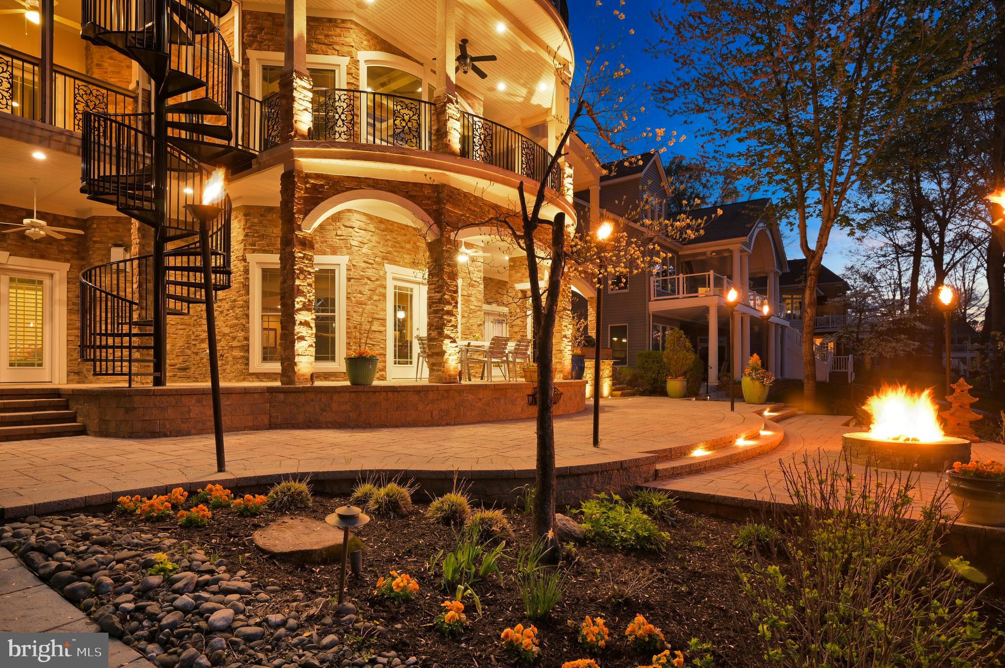 LAKE OF THE WOODS - Residential