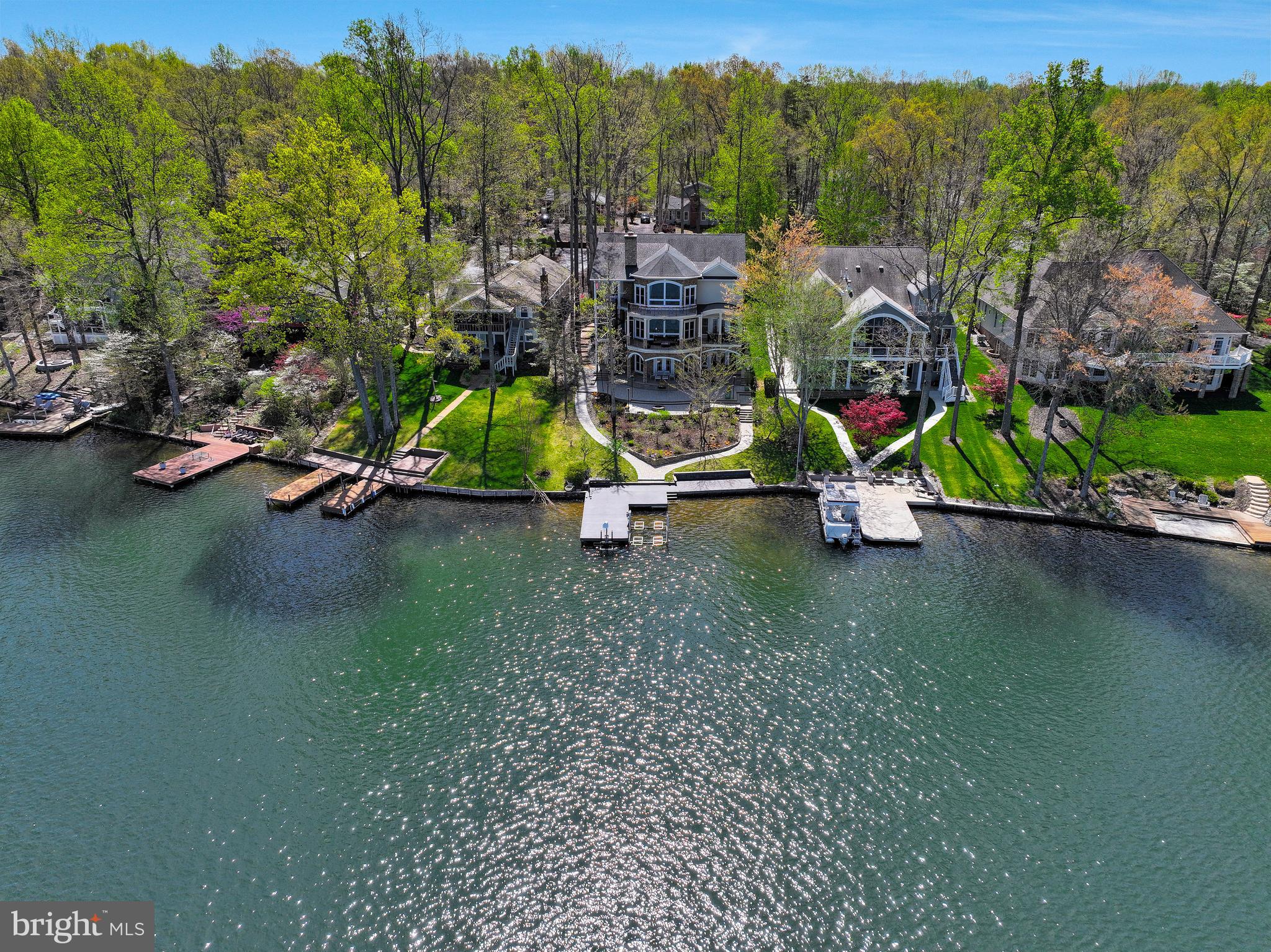 LAKE OF THE WOODS - Residential