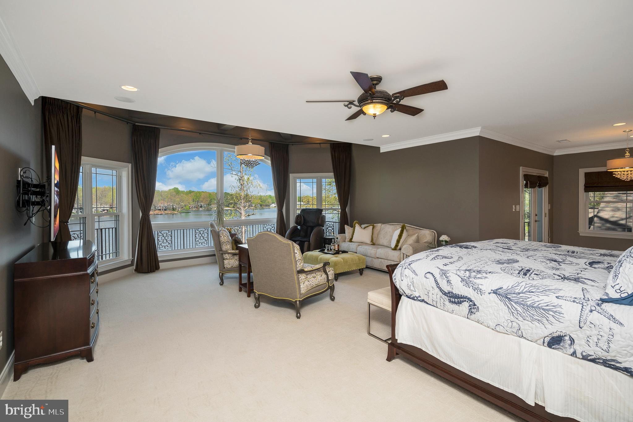 LAKE OF THE WOODS - Residential