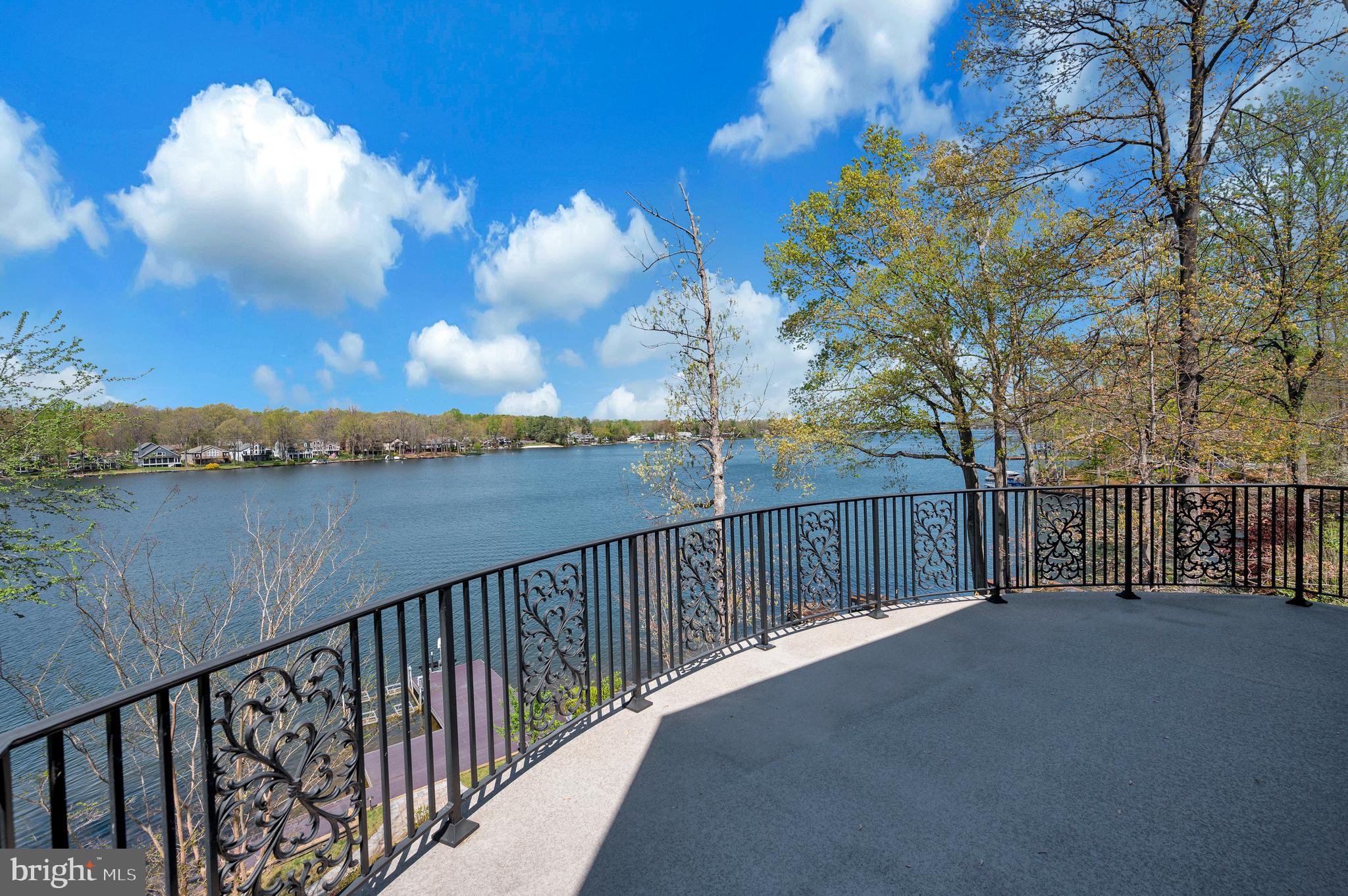 LAKE OF THE WOODS - Residential