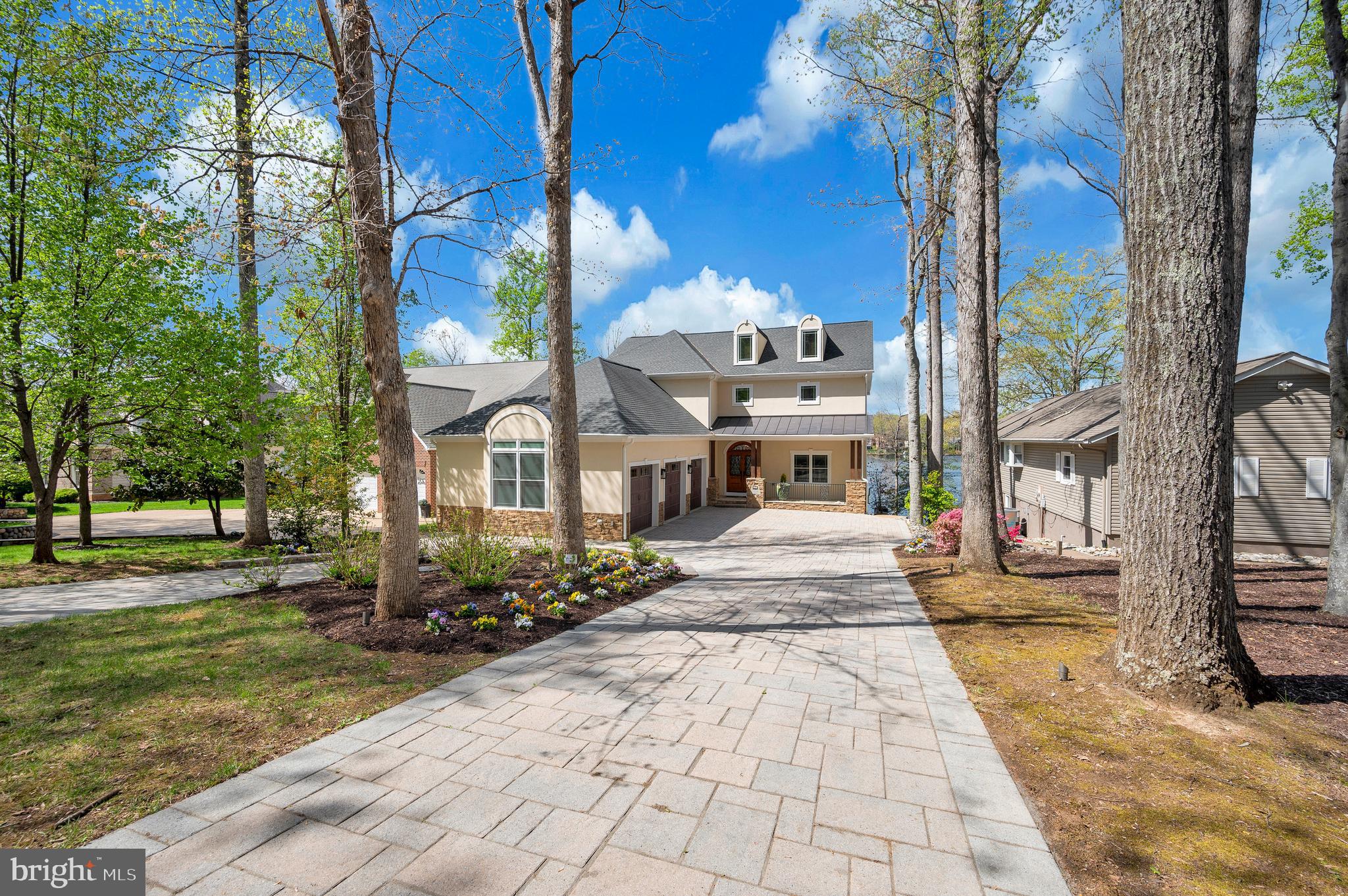 LAKE OF THE WOODS - Residential