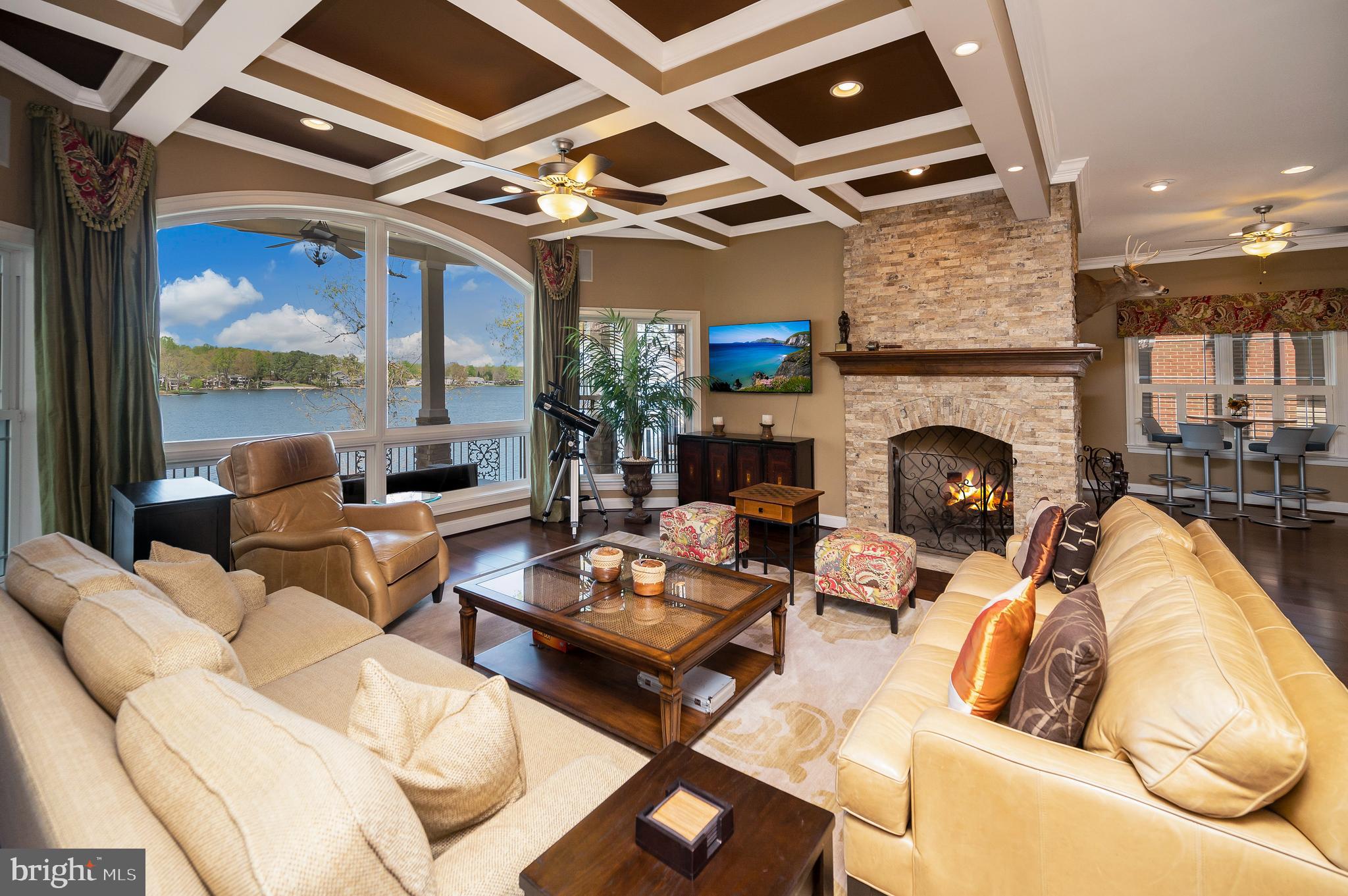 LAKE OF THE WOODS - Residential