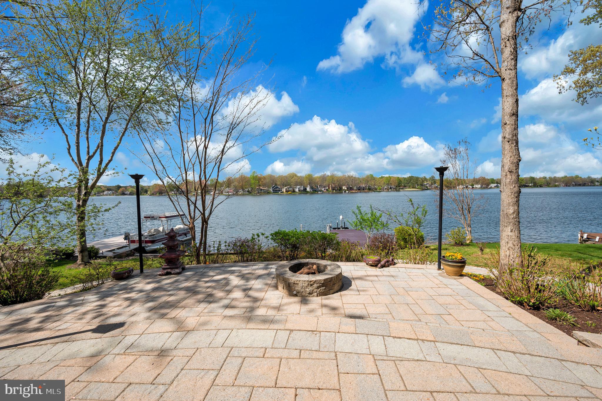 LAKE OF THE WOODS - Residential