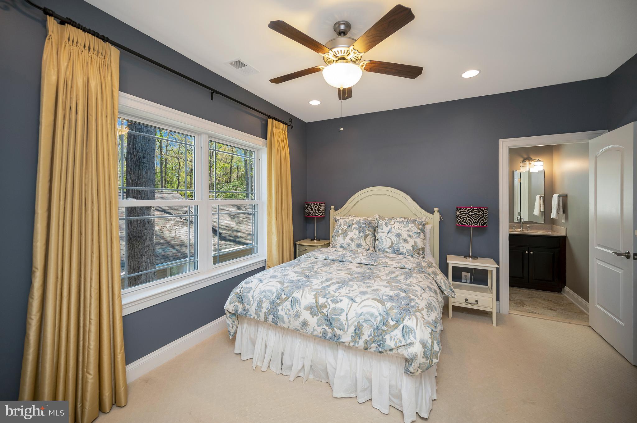 LAKE OF THE WOODS - Residential