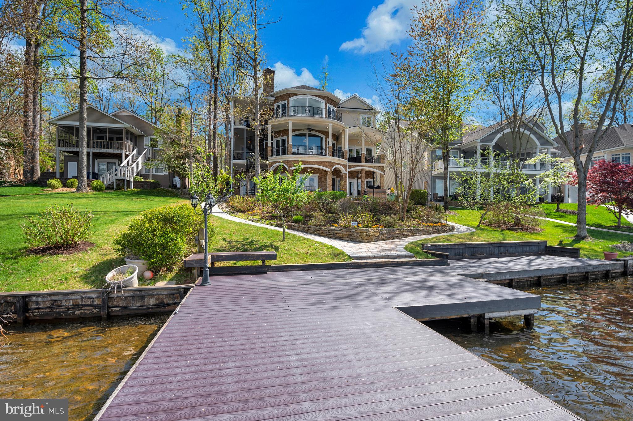 LAKE OF THE WOODS - Residential