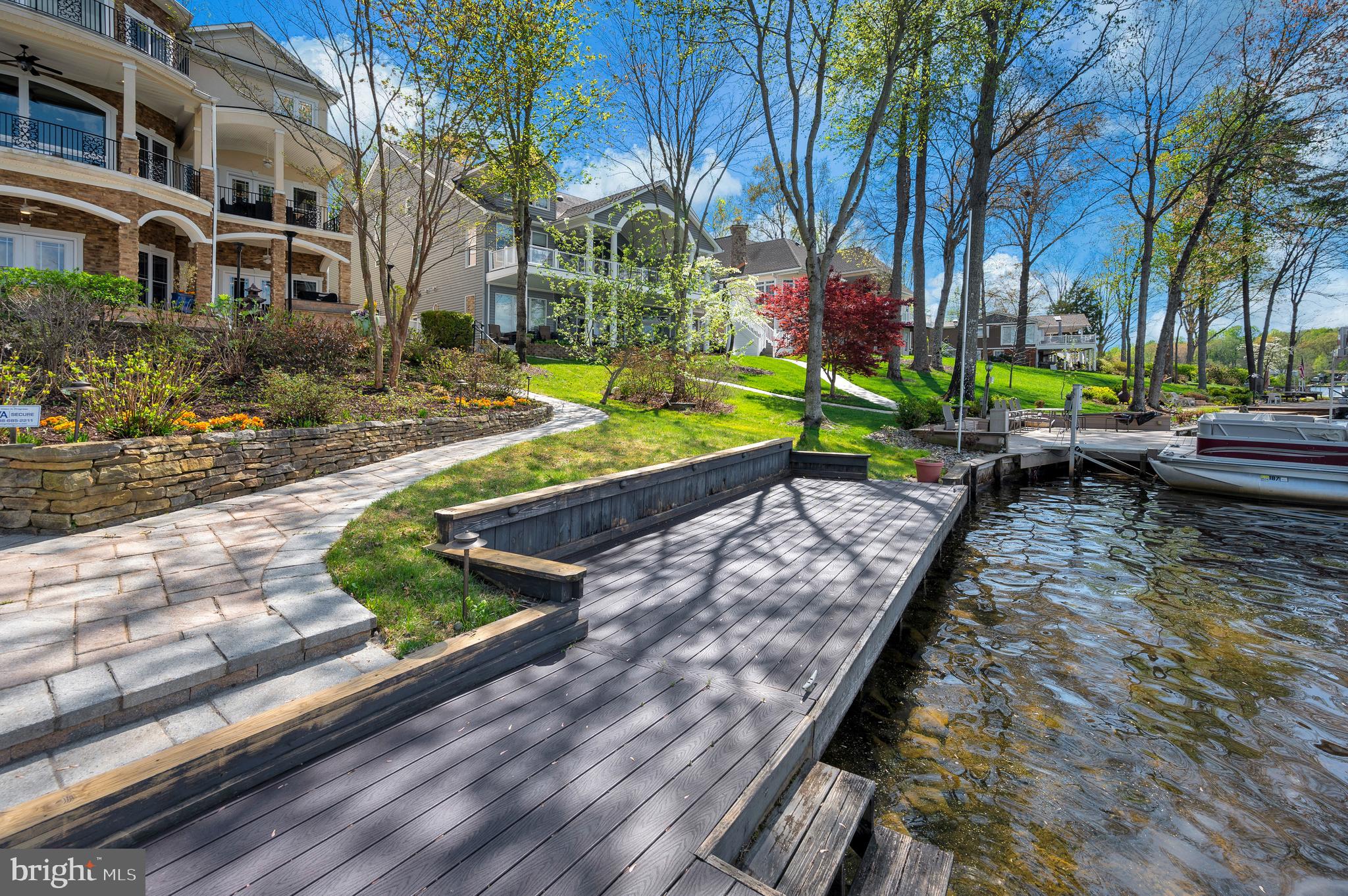 LAKE OF THE WOODS - Residential