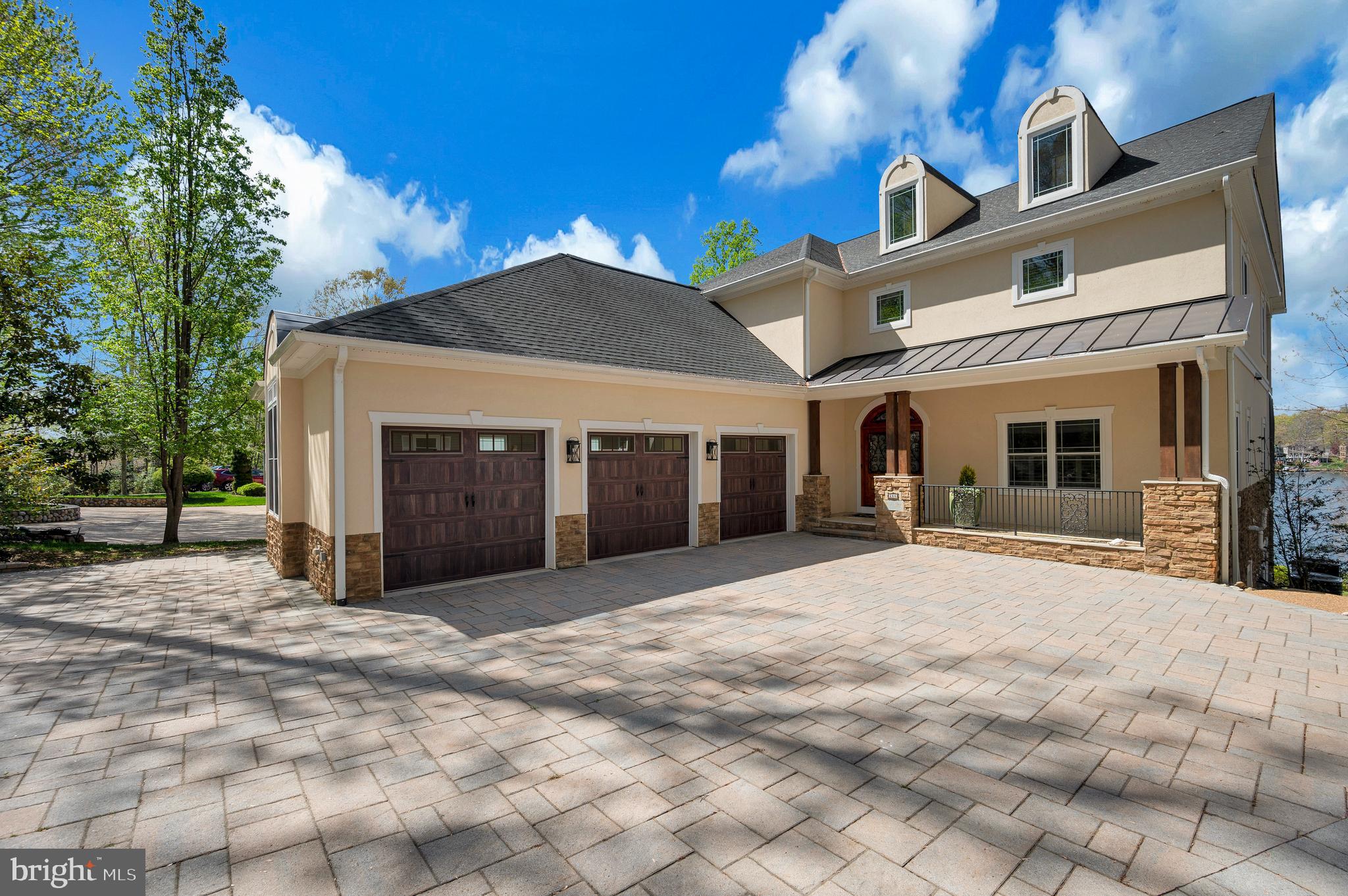 LAKE OF THE WOODS - Residential