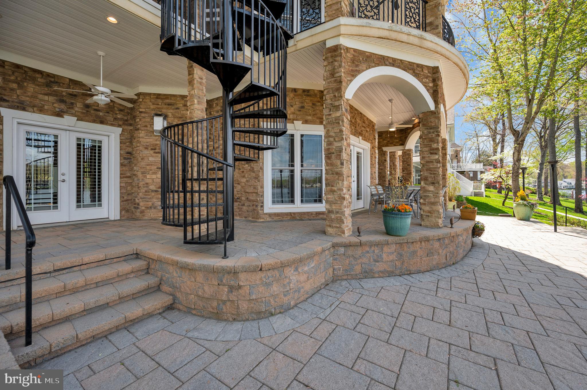 LAKE OF THE WOODS - Residential