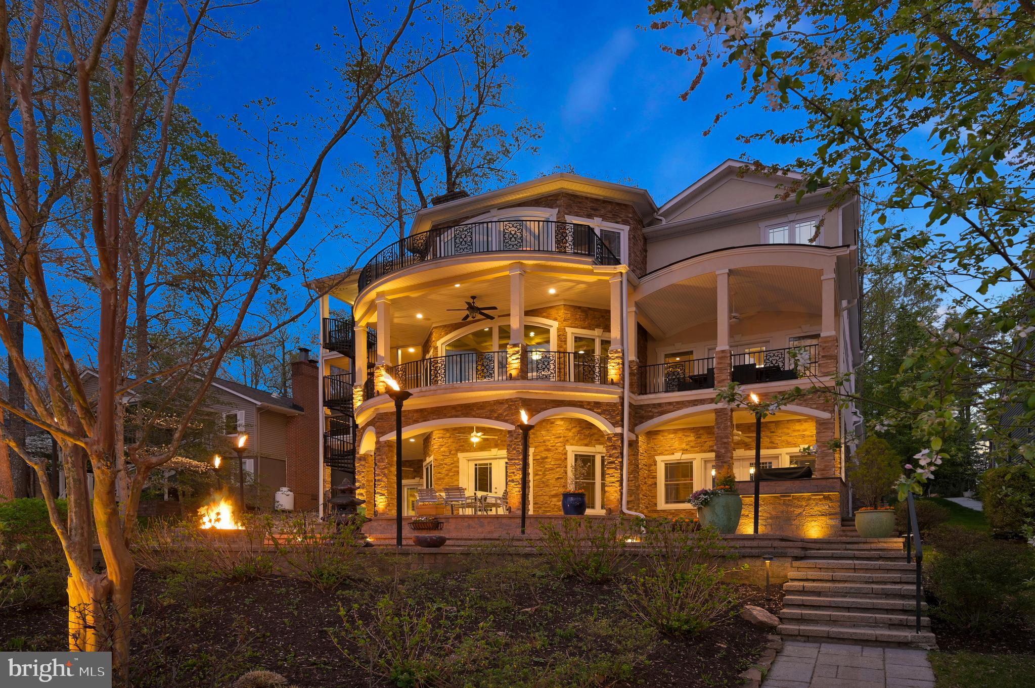 LAKE OF THE WOODS - Residential