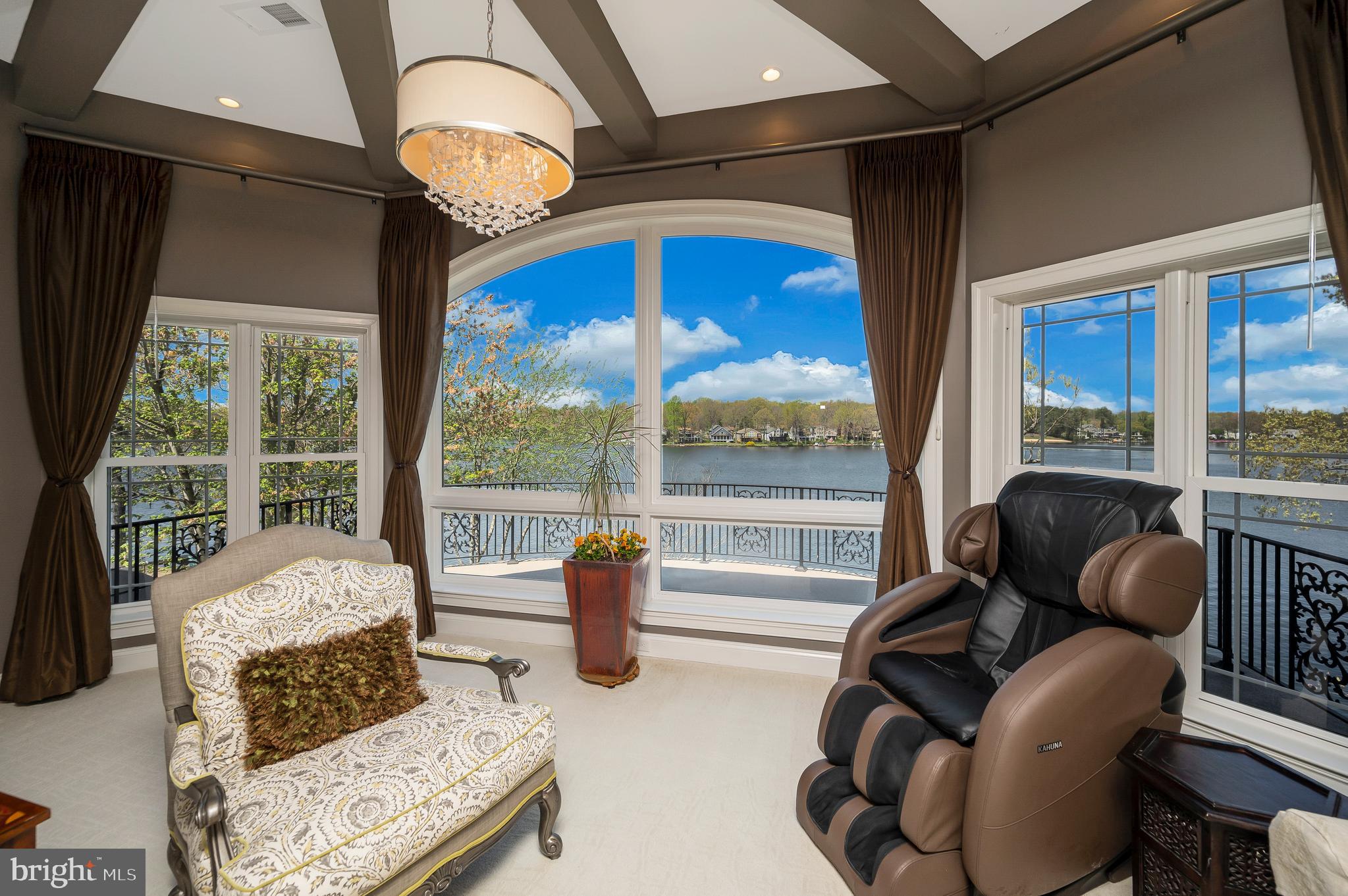 LAKE OF THE WOODS - Residential