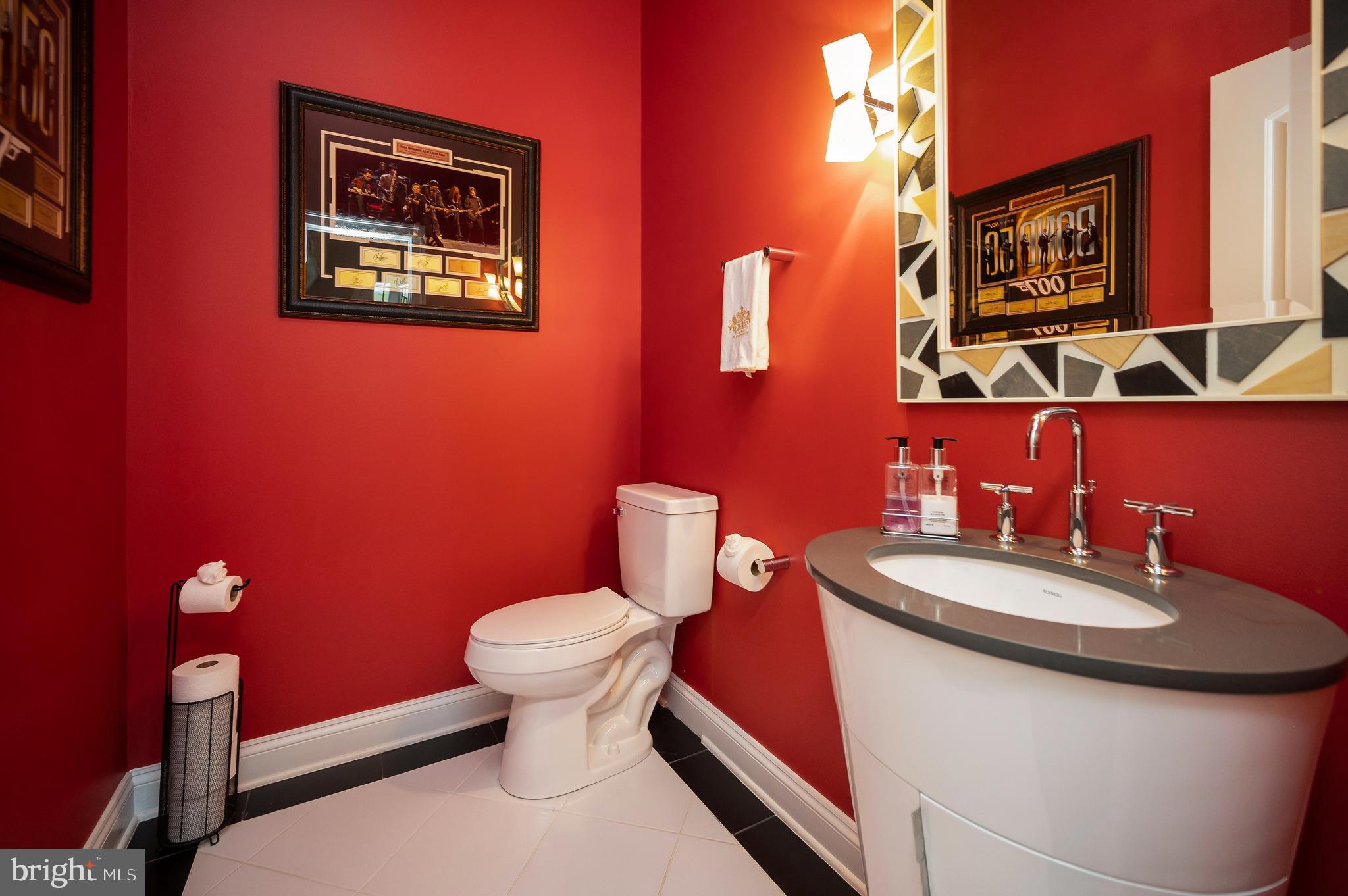 LAKE OF THE WOODS - Residential