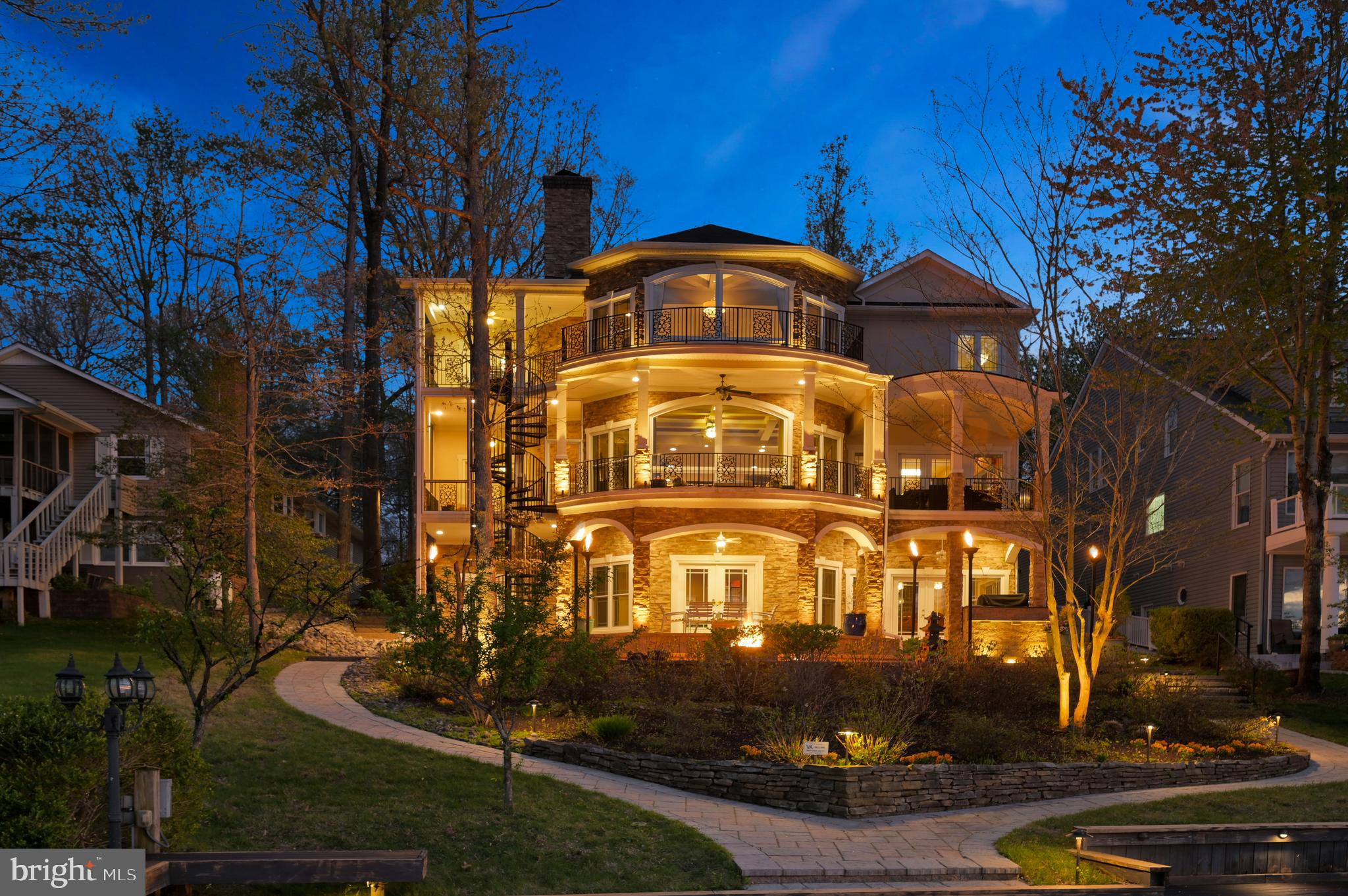 LAKE OF THE WOODS - Residential