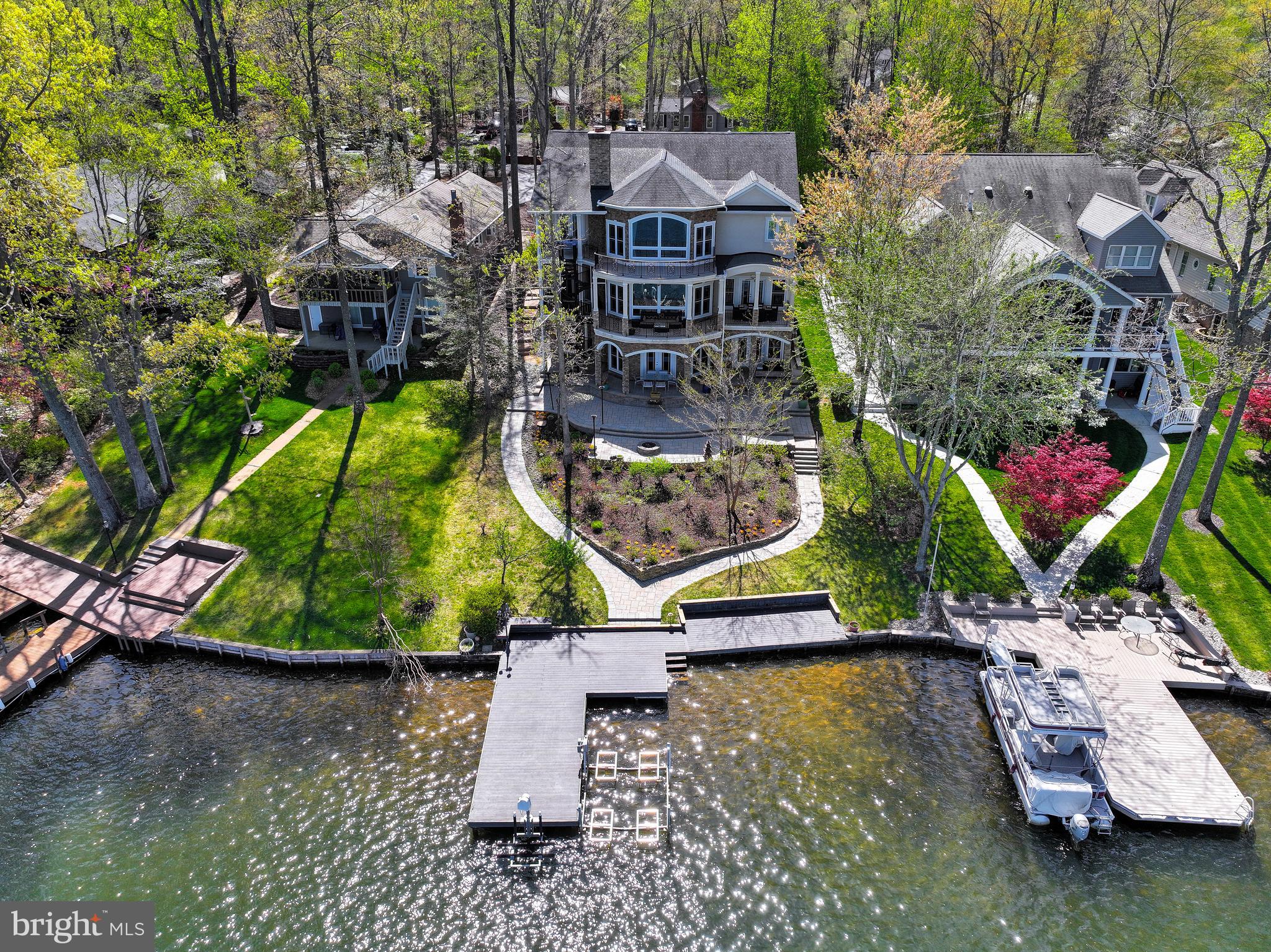 LAKE OF THE WOODS - Residential