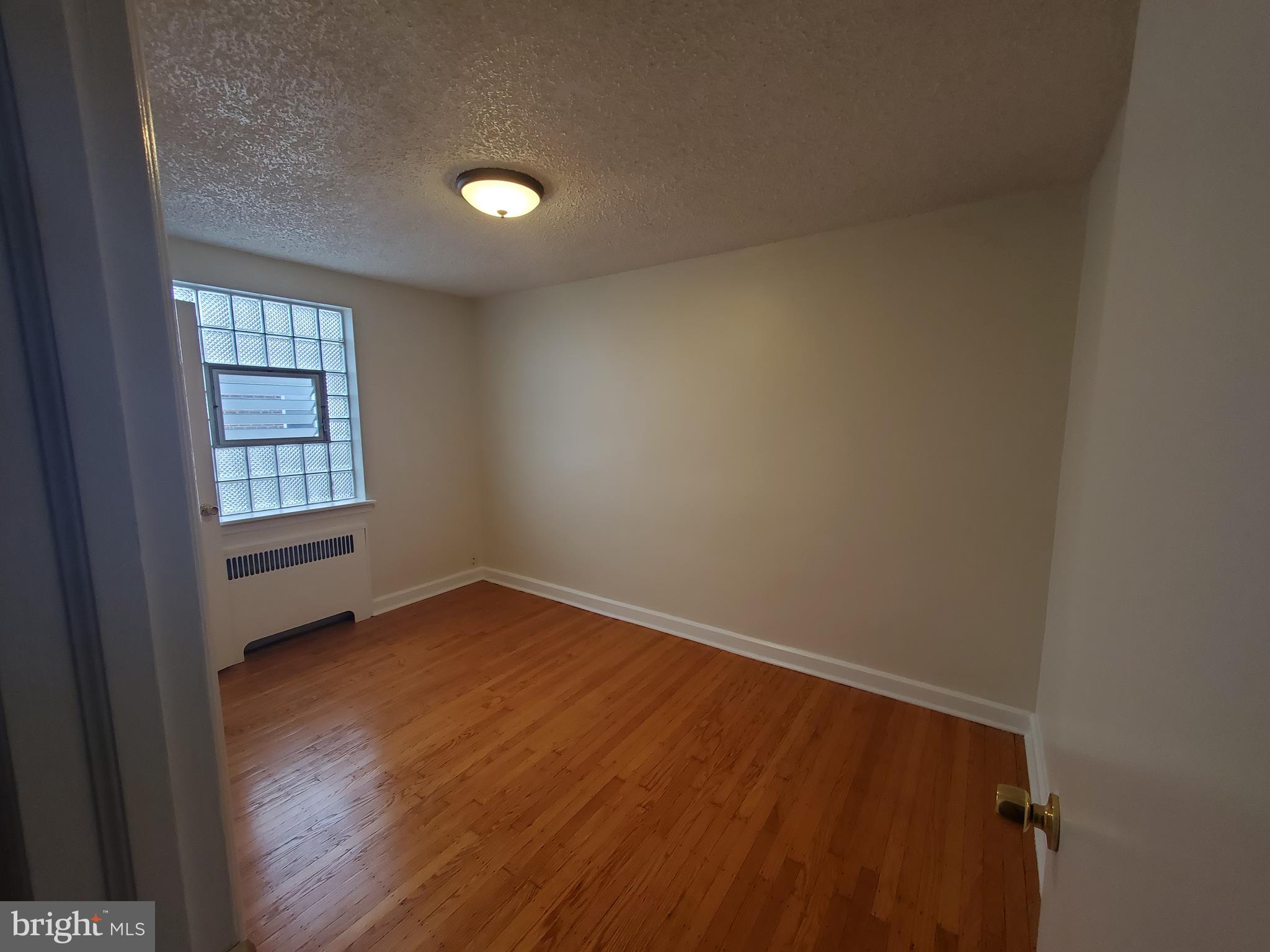 MAYFAIR - Residential Lease