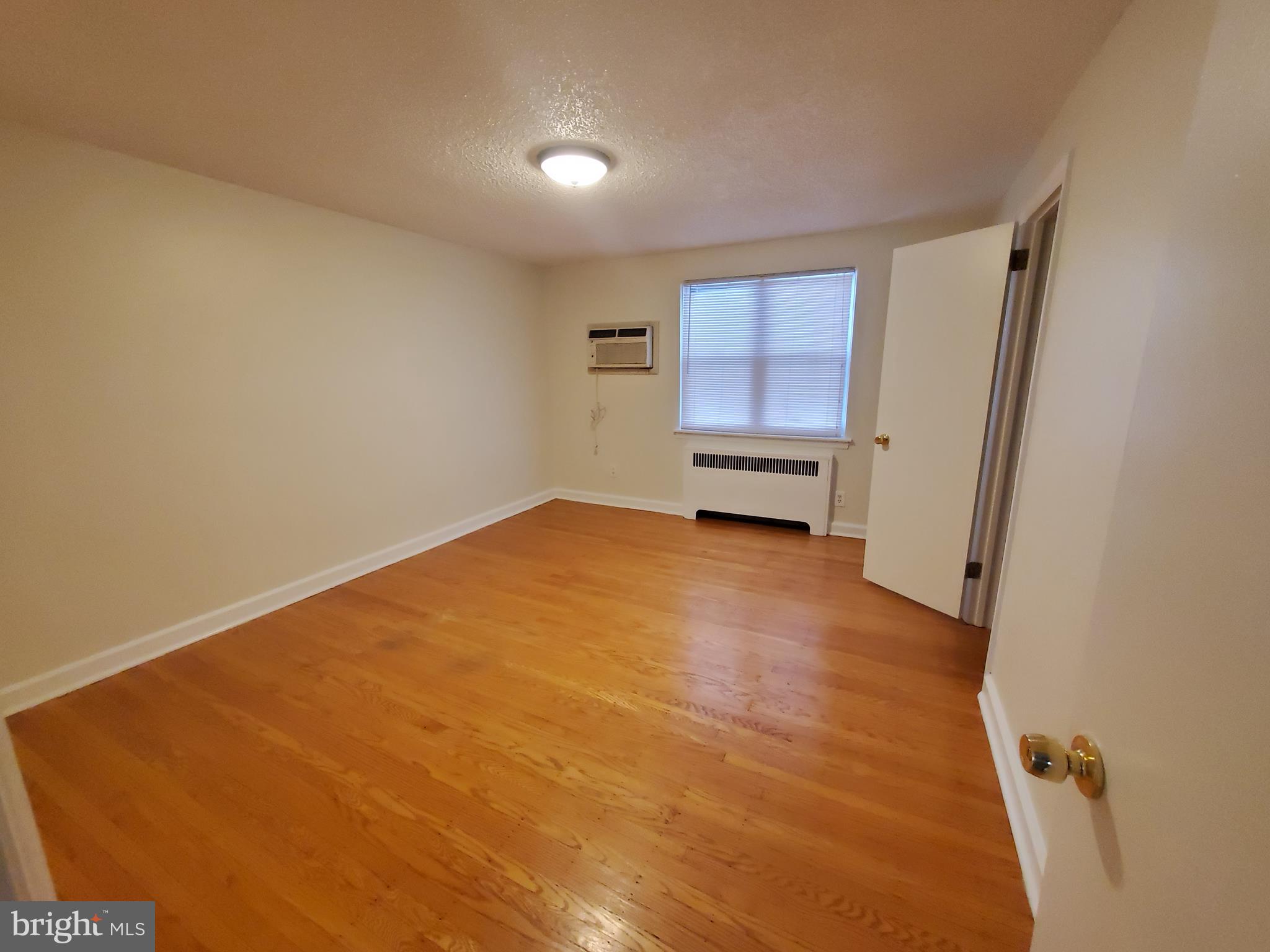 MAYFAIR - Residential Lease