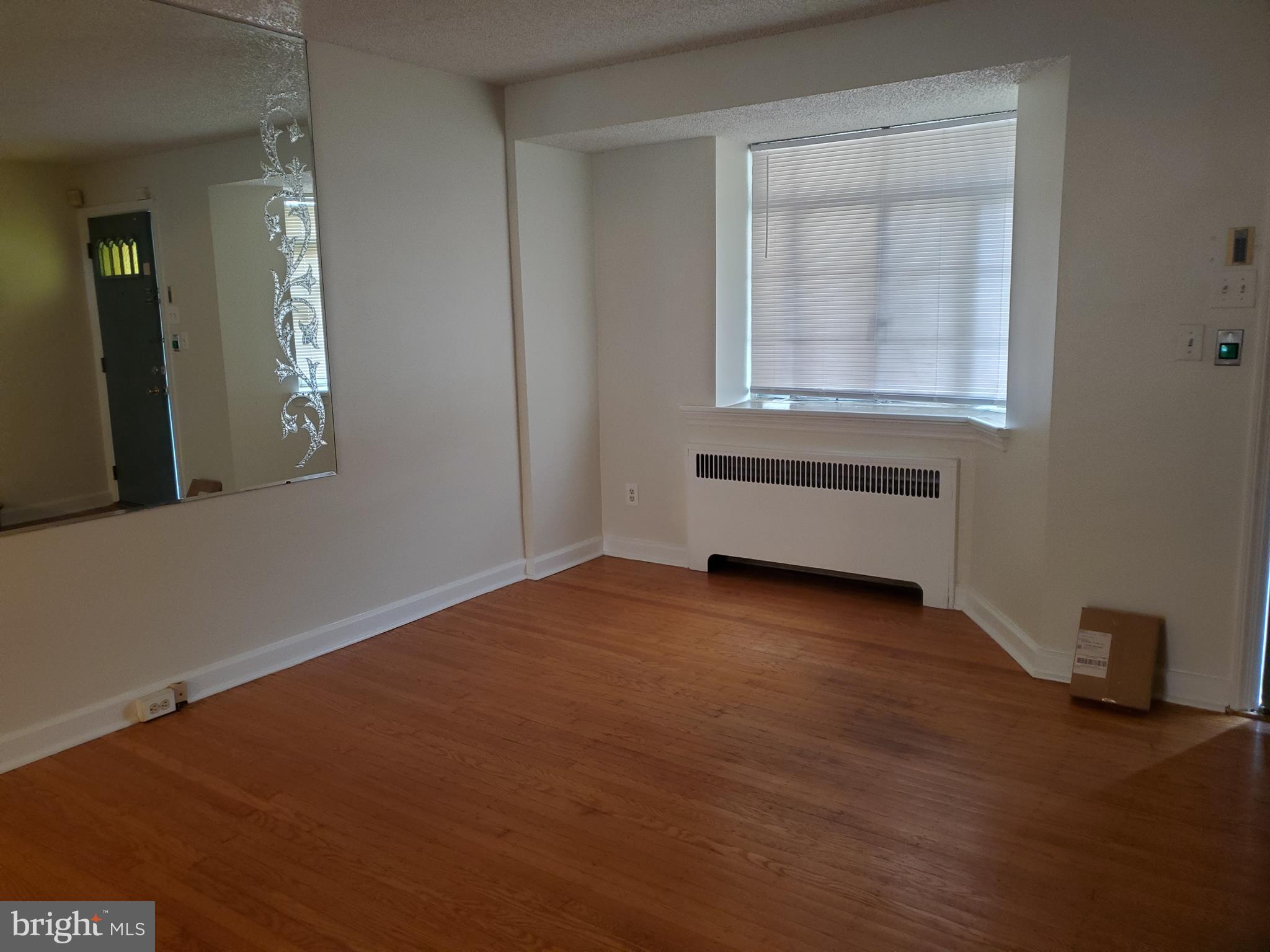 MAYFAIR - Residential Lease