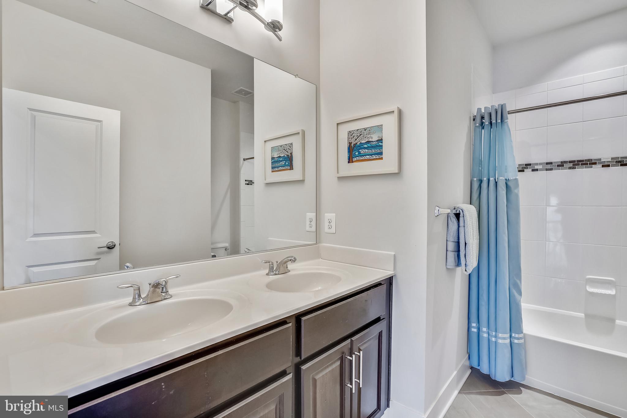 TWO RIVERS - Residential