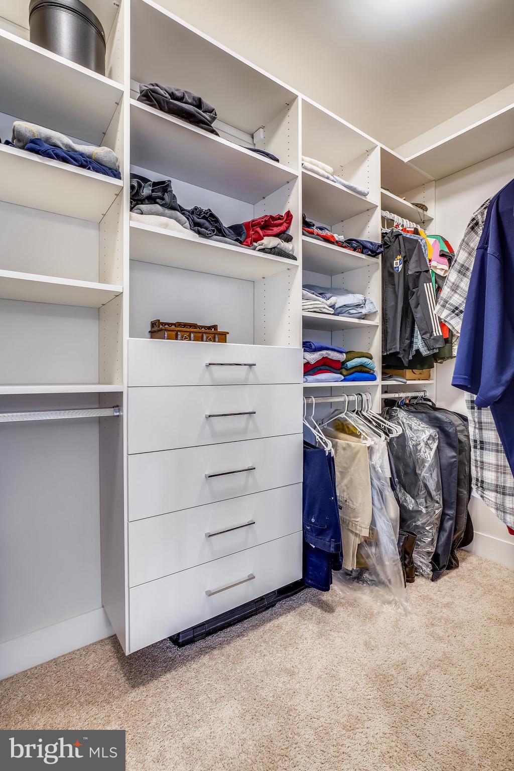 TWO RIVERS - Residential