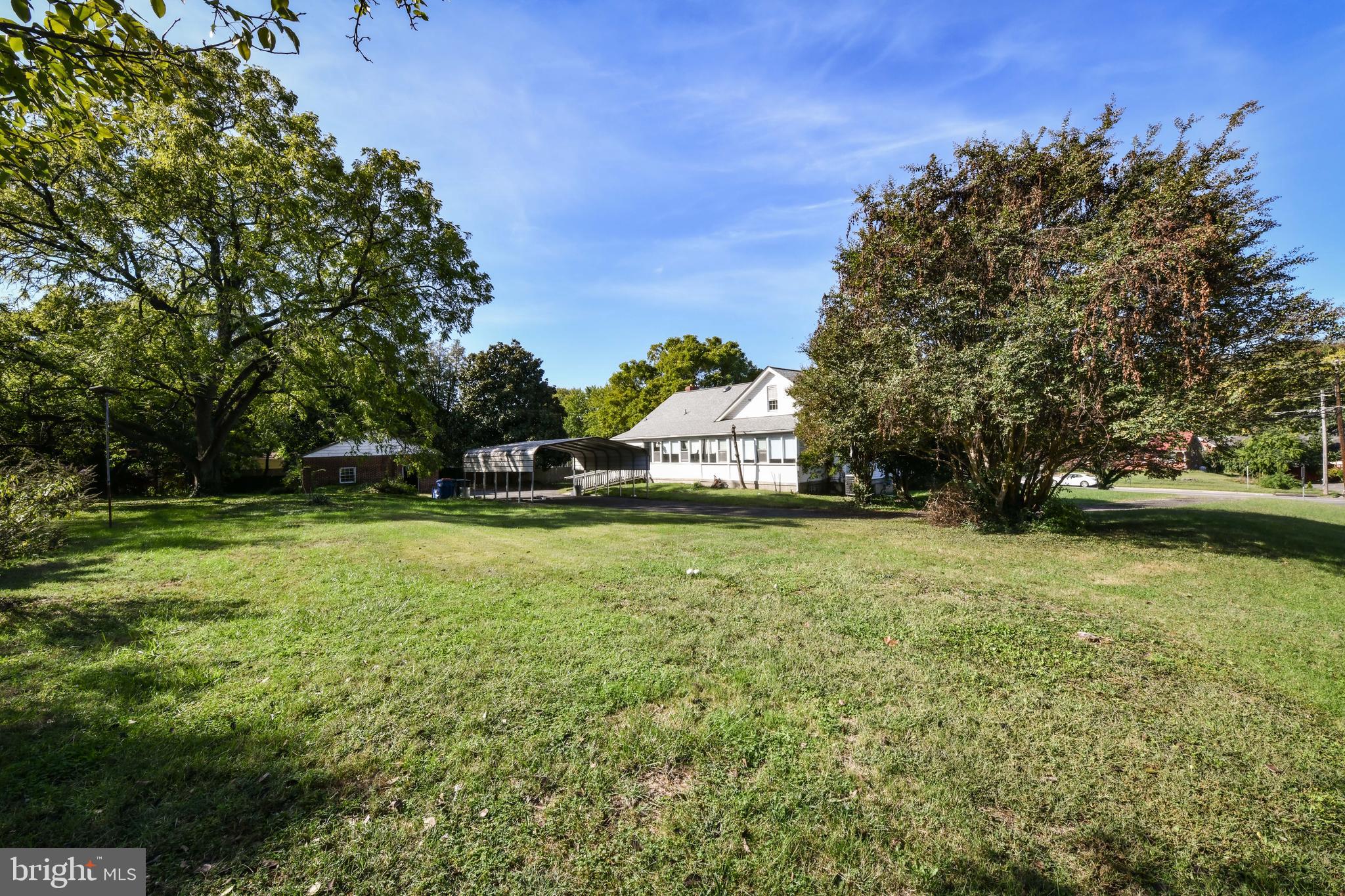 3905 BRADDOCK ROAD