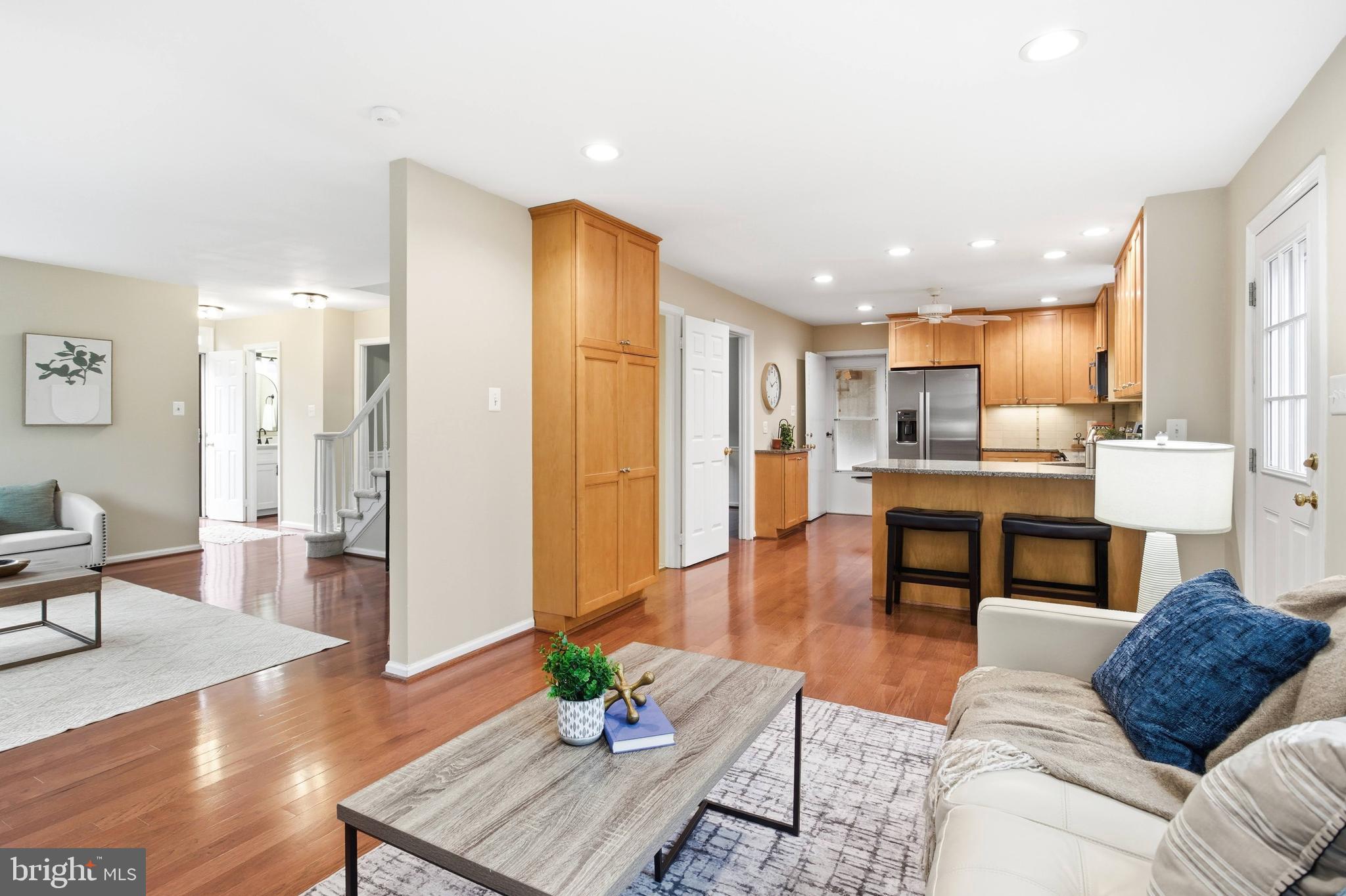 BURKE CENTRE - Residential