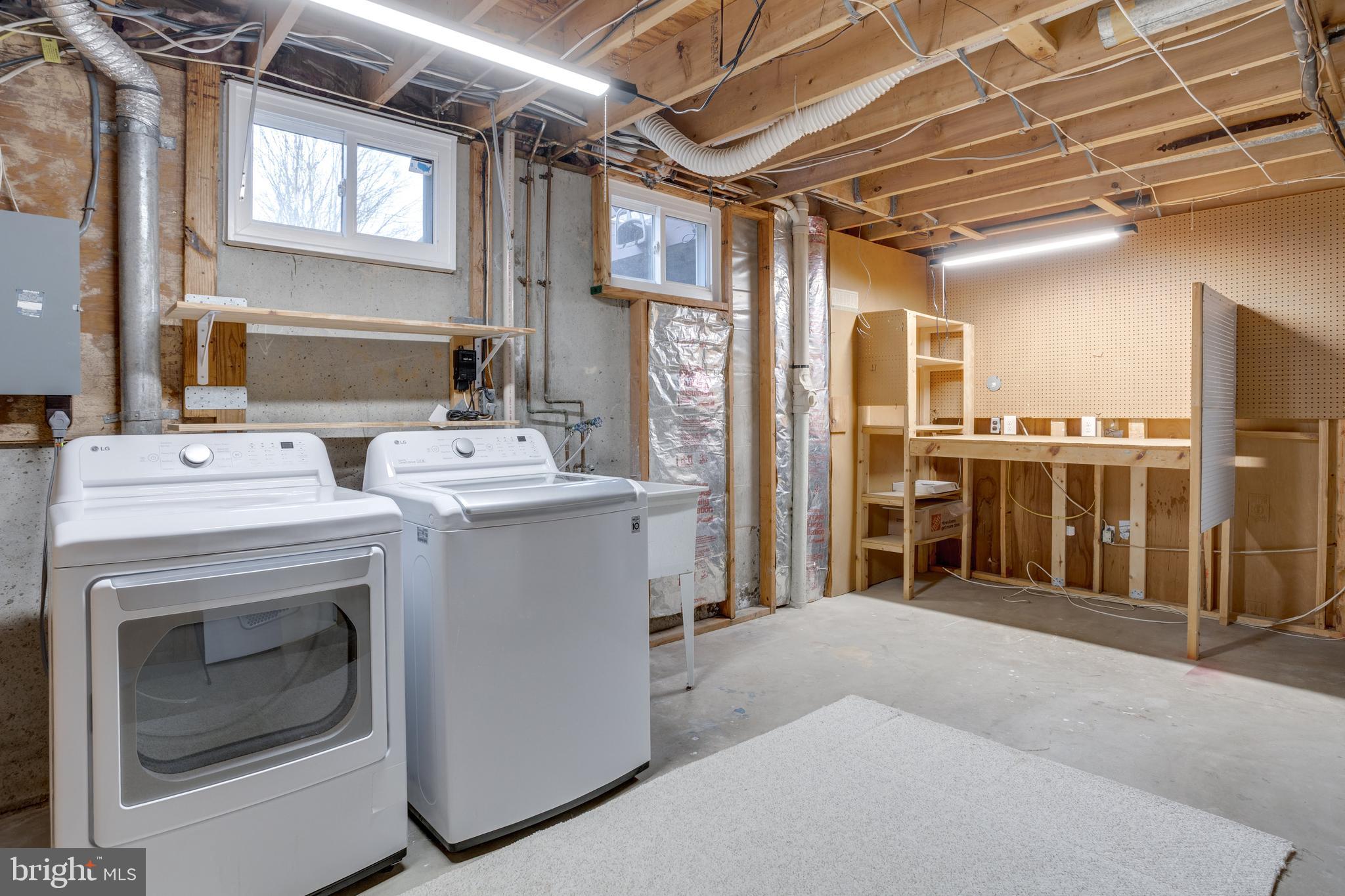 BURKE CENTRE - Residential