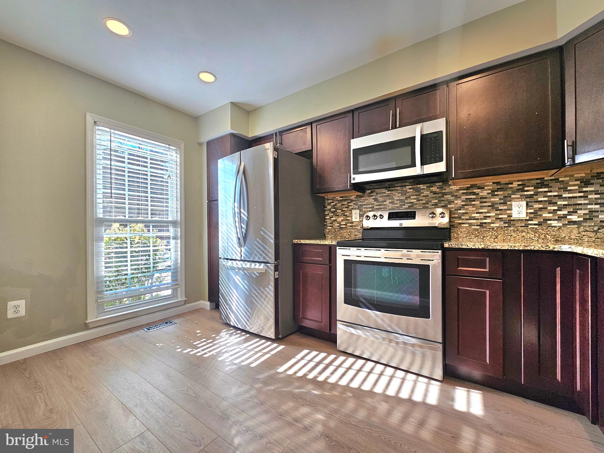 SPRINGFIELD OAKS - Residential Lease