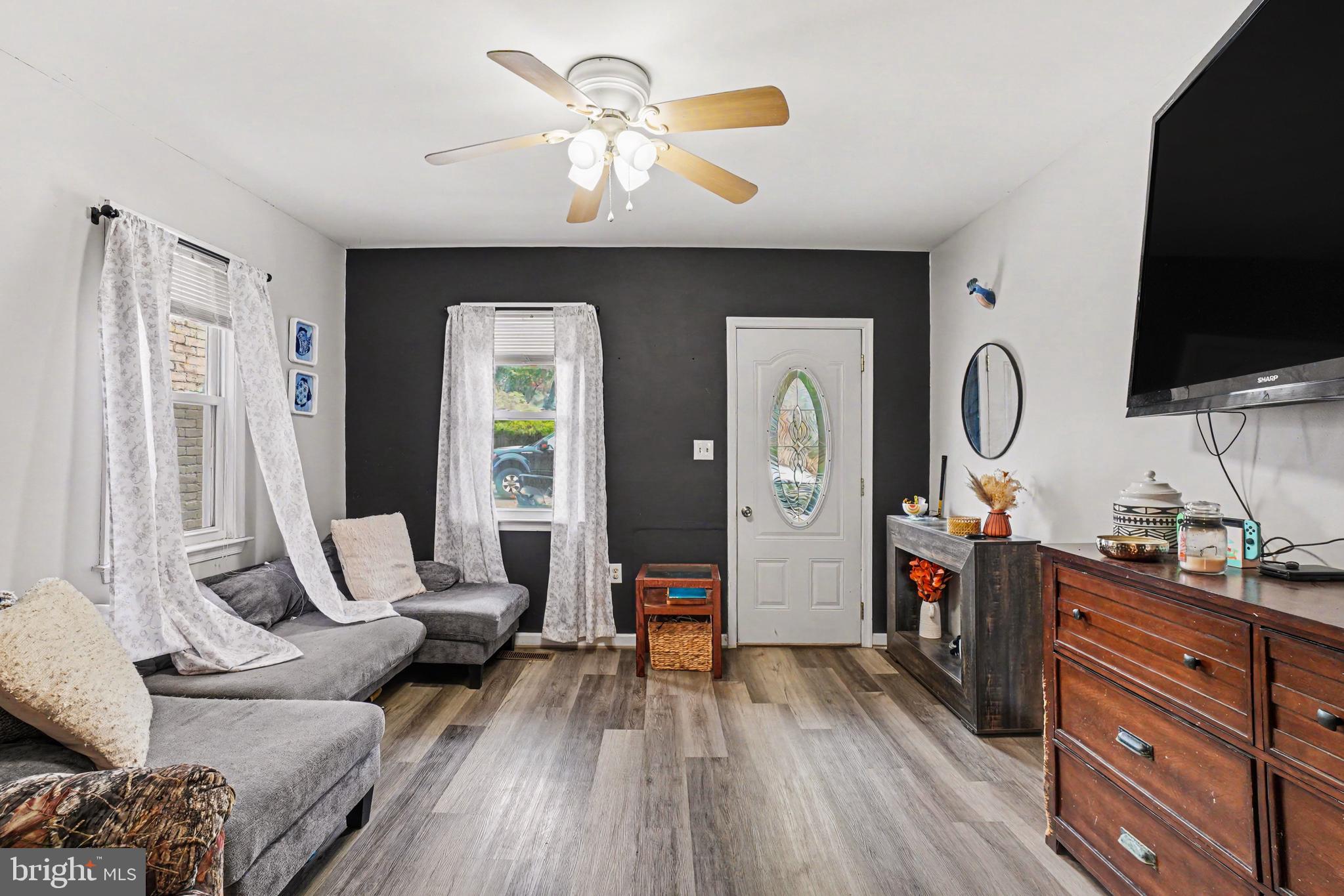 315 W HIGH STREET