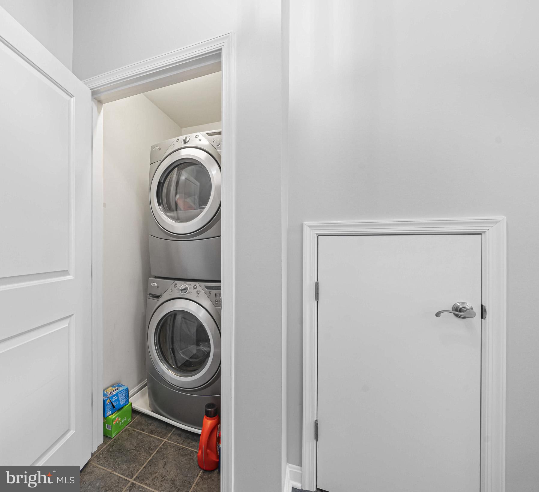 THE VILLAGES OF STEEPLECHASE - Residential