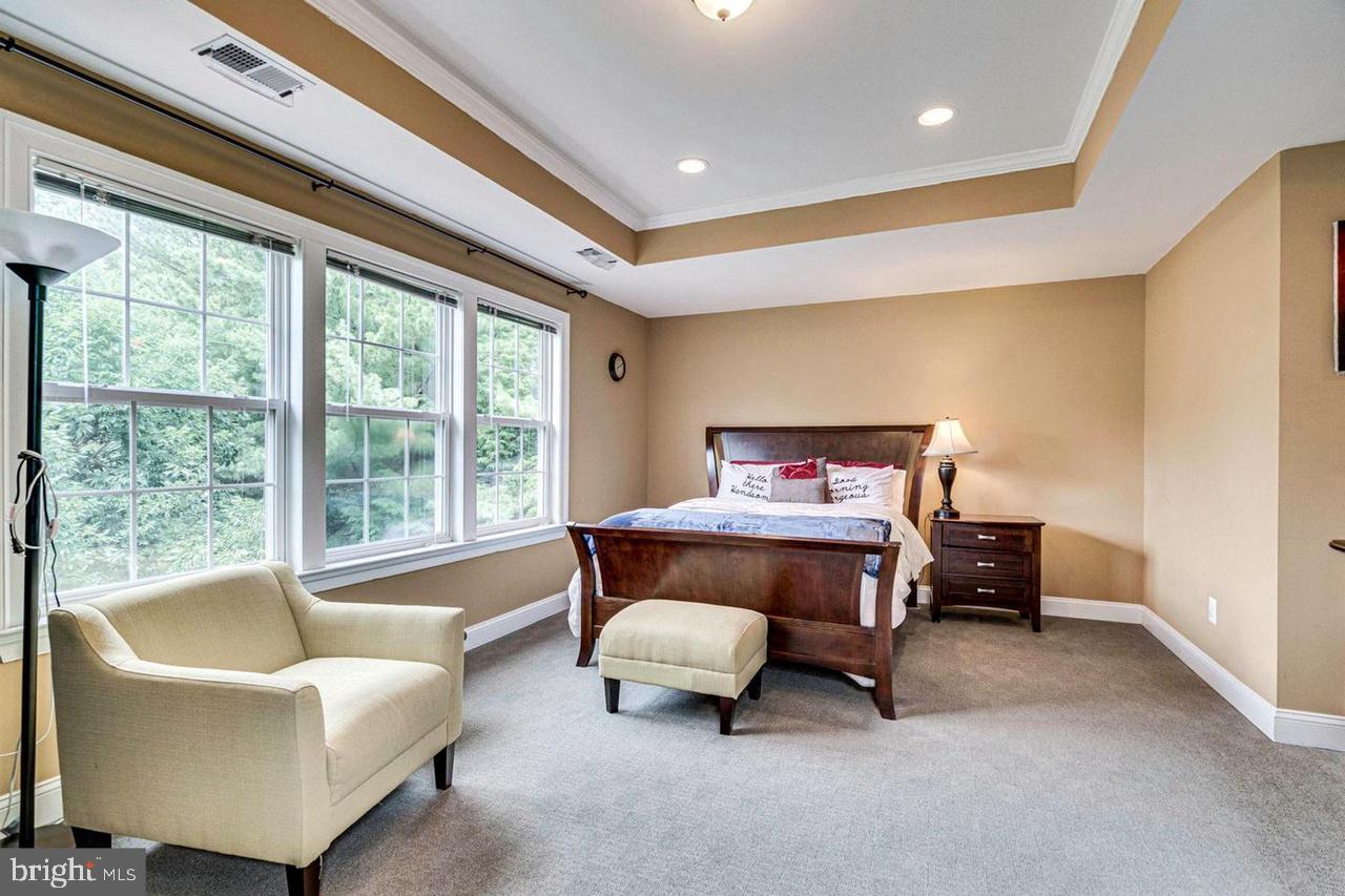 WEYANOKE - Residential Lease