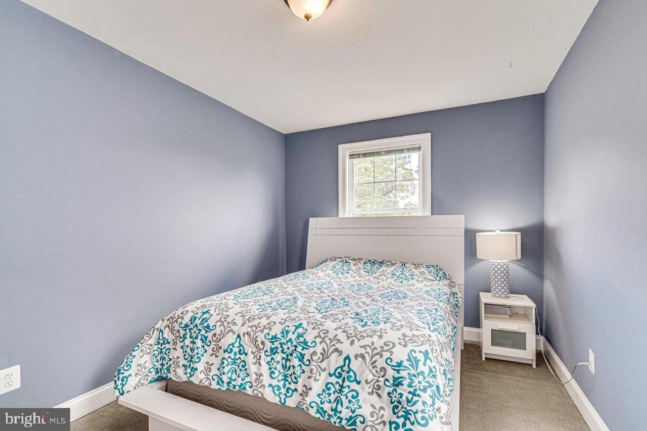 WEYANOKE - Residential Lease