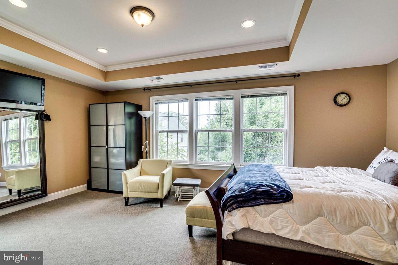 WEYANOKE - Residential Lease