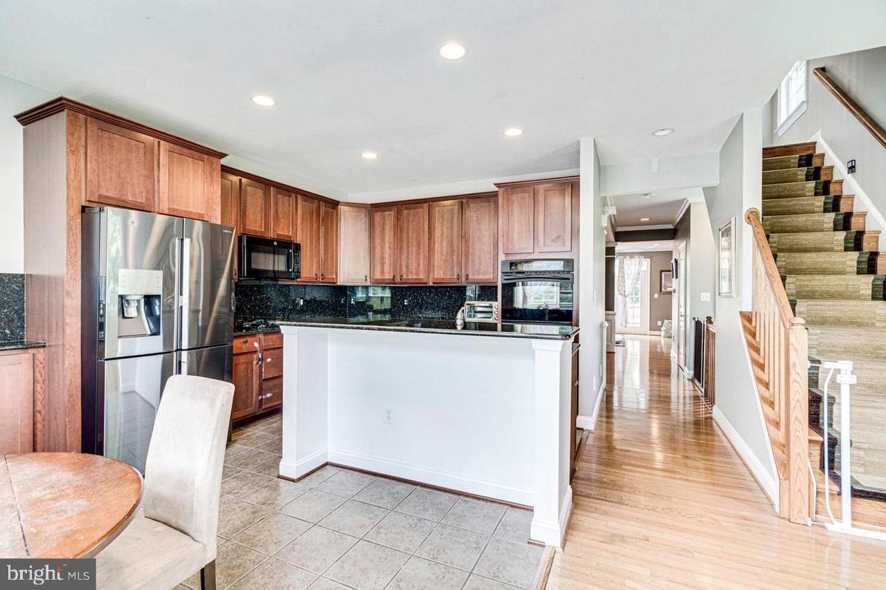 WEYANOKE - Residential Lease