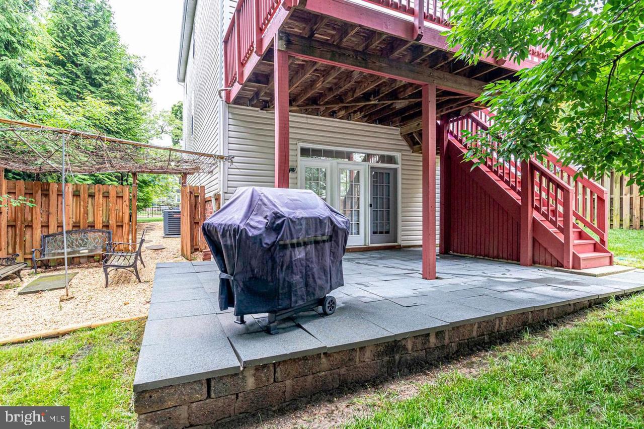 WEYANOKE - Residential Lease