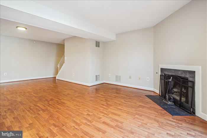 WOODSTREAM - Residential Lease