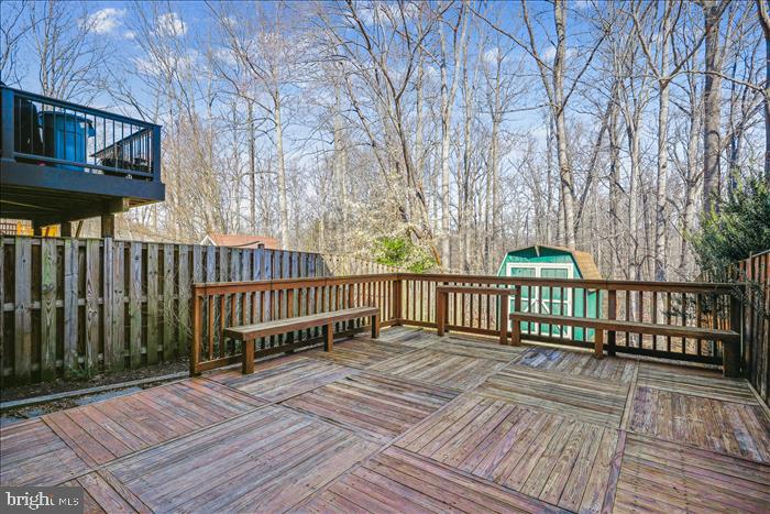 WOODSTREAM - Residential Lease