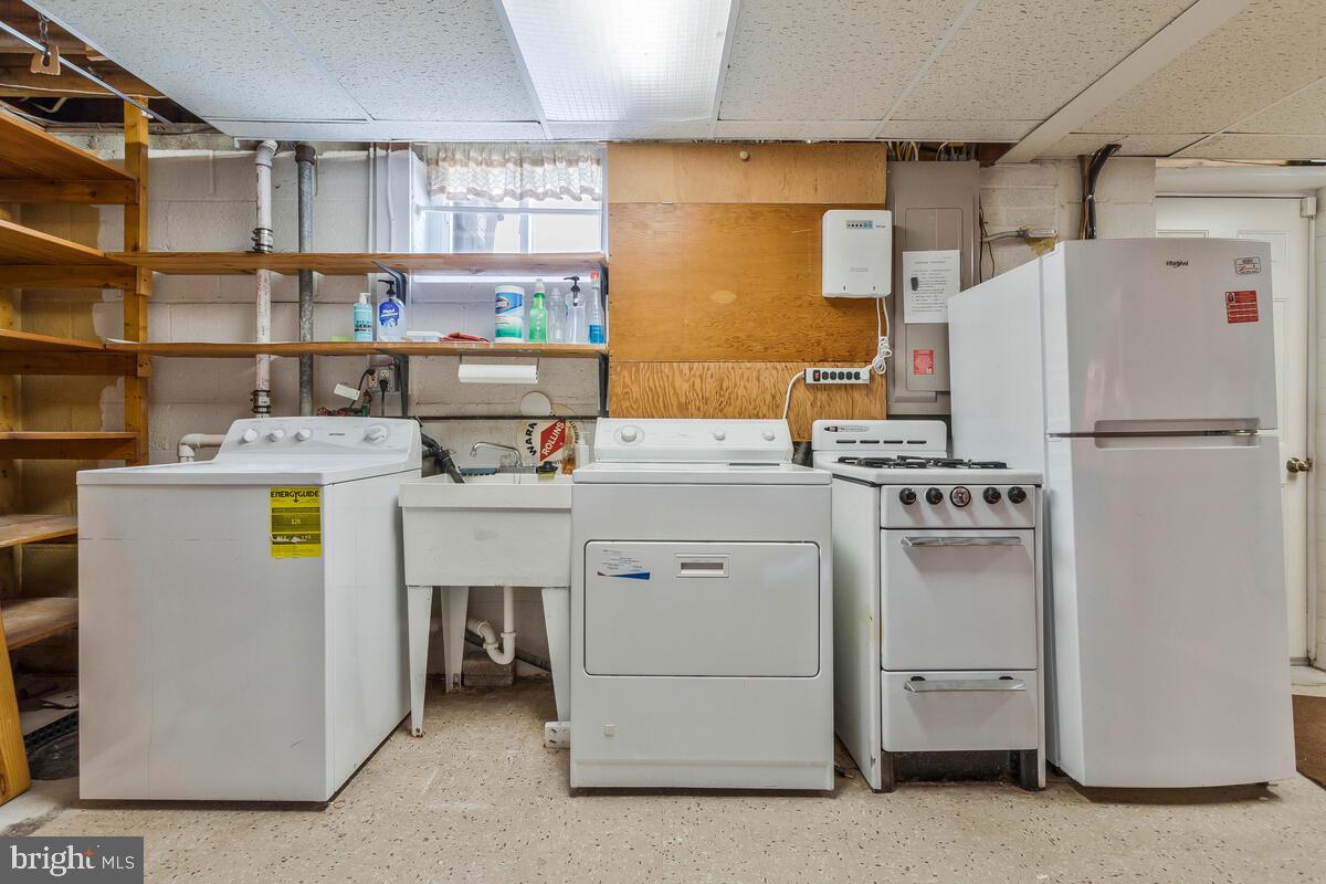 MILLER ESTATES - Residential